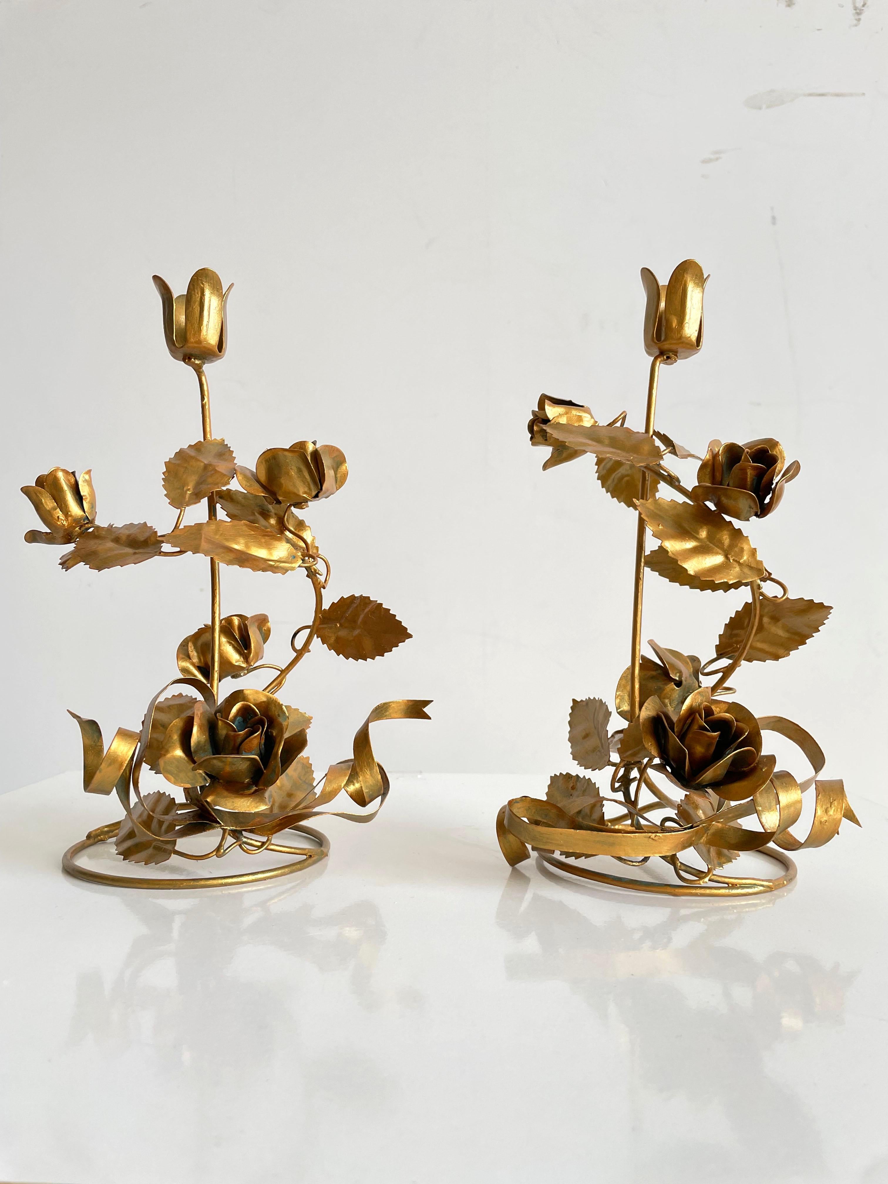Pair of Decorative Italian Gilt Gold Tole Metal Delicate Floral Candlesticks  In Good Condition For Sale In Zagreb, HR
