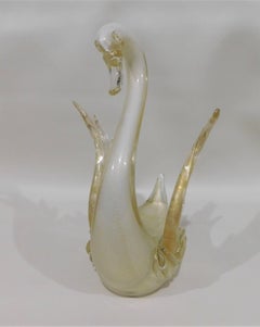 Pair of Decorative Murano Italian Art Glass Swans with Gold Flecks
