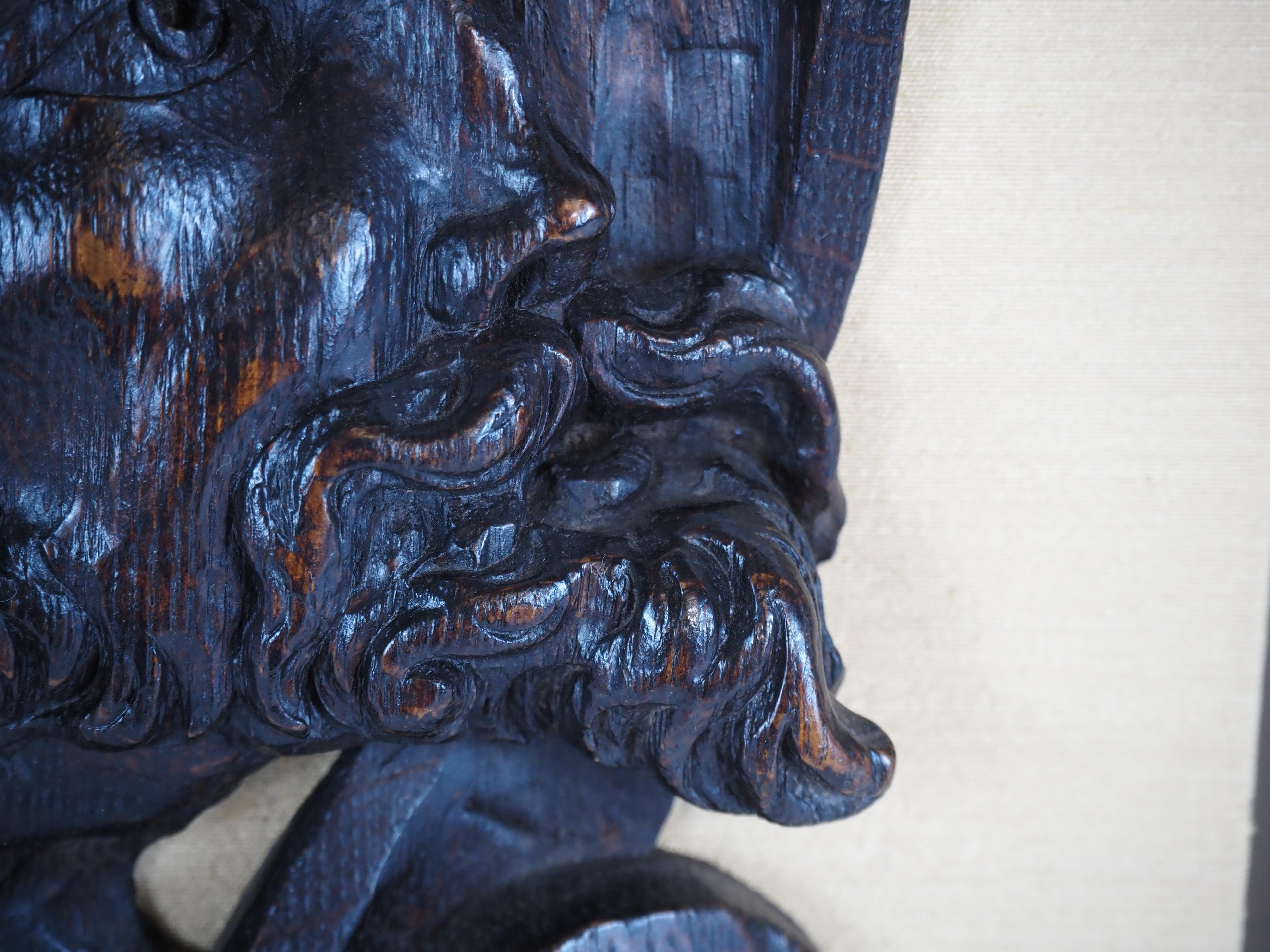Pair of decorative Renaissance oak wooden reliefs, Europe, late 16th century For Sale 4