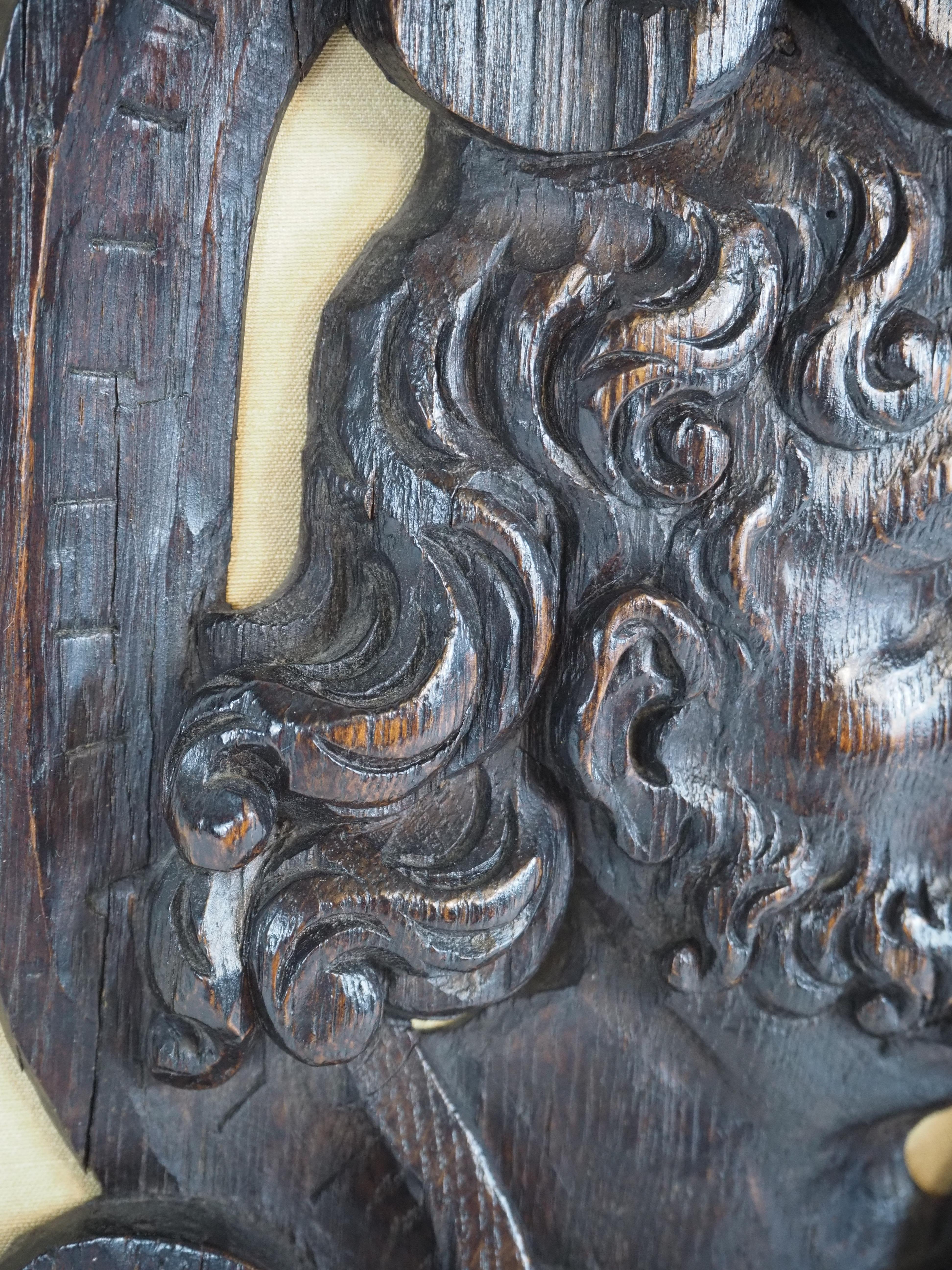 Pair of decorative Renaissance oak wooden reliefs, Europe, late 16th century For Sale 5