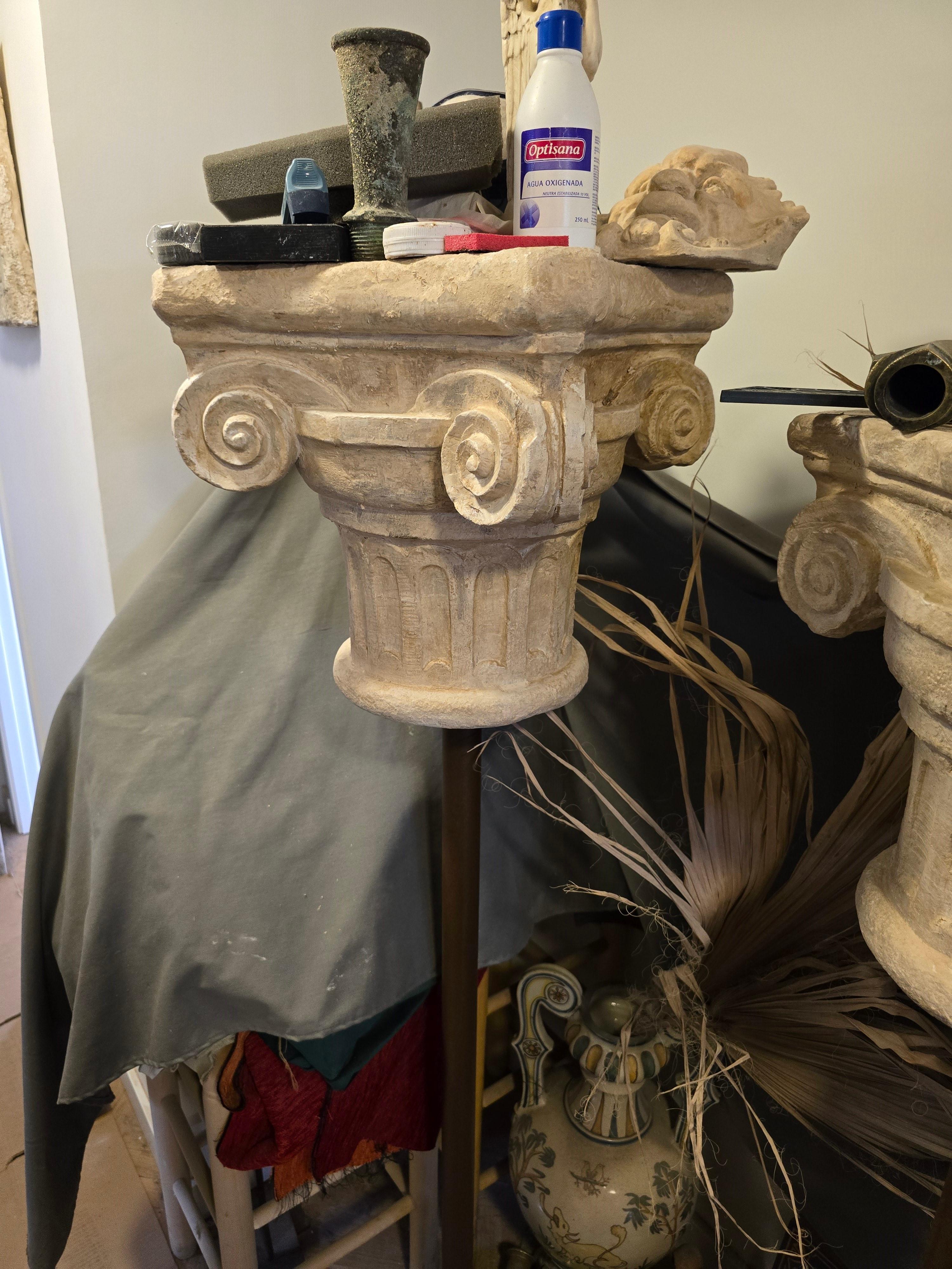Pair of Decorative Romanesque Capitals in Terracotta – 1950s In Good Condition For Sale In Madrid, ES