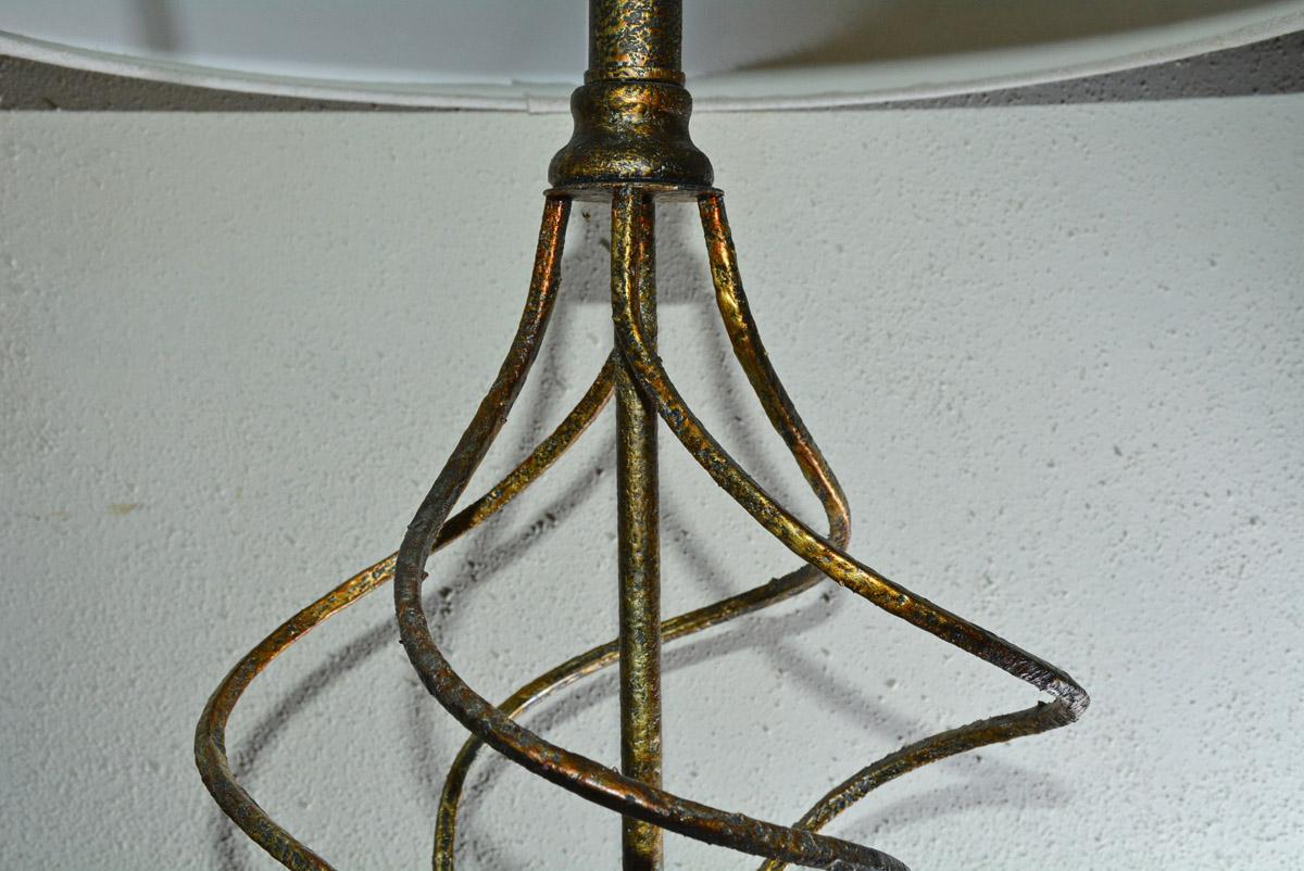 Organic Modern Pair of Decorative Spiral Scrolled Metal Base Lamp