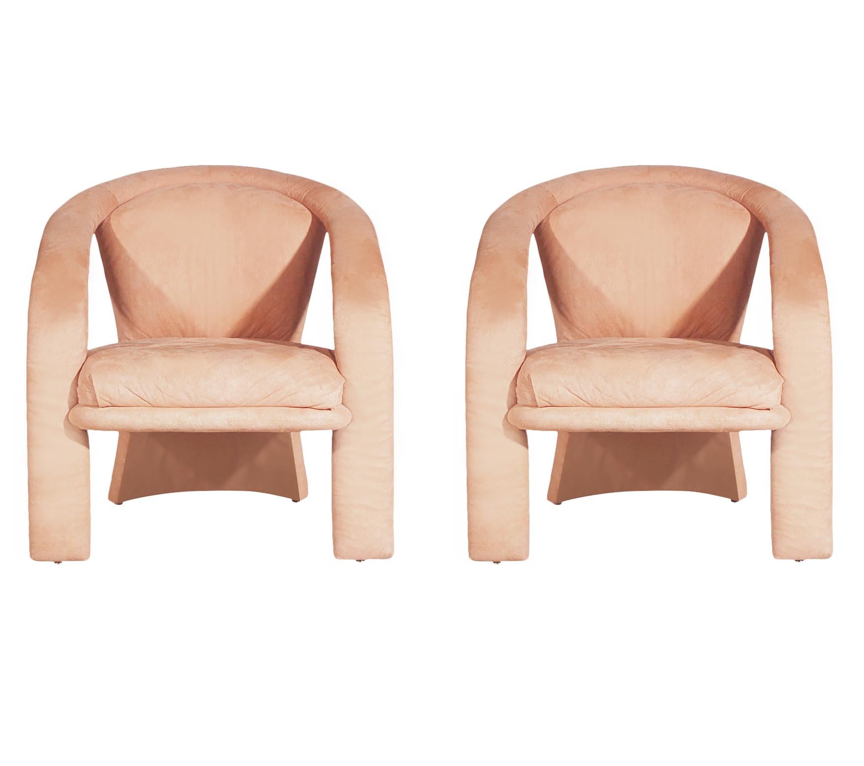 Pair of Decorator Mid Century Post Modern Armchair Lounge Chairs in Blush Pink In Fair Condition For Sale In Philadelphia, PA