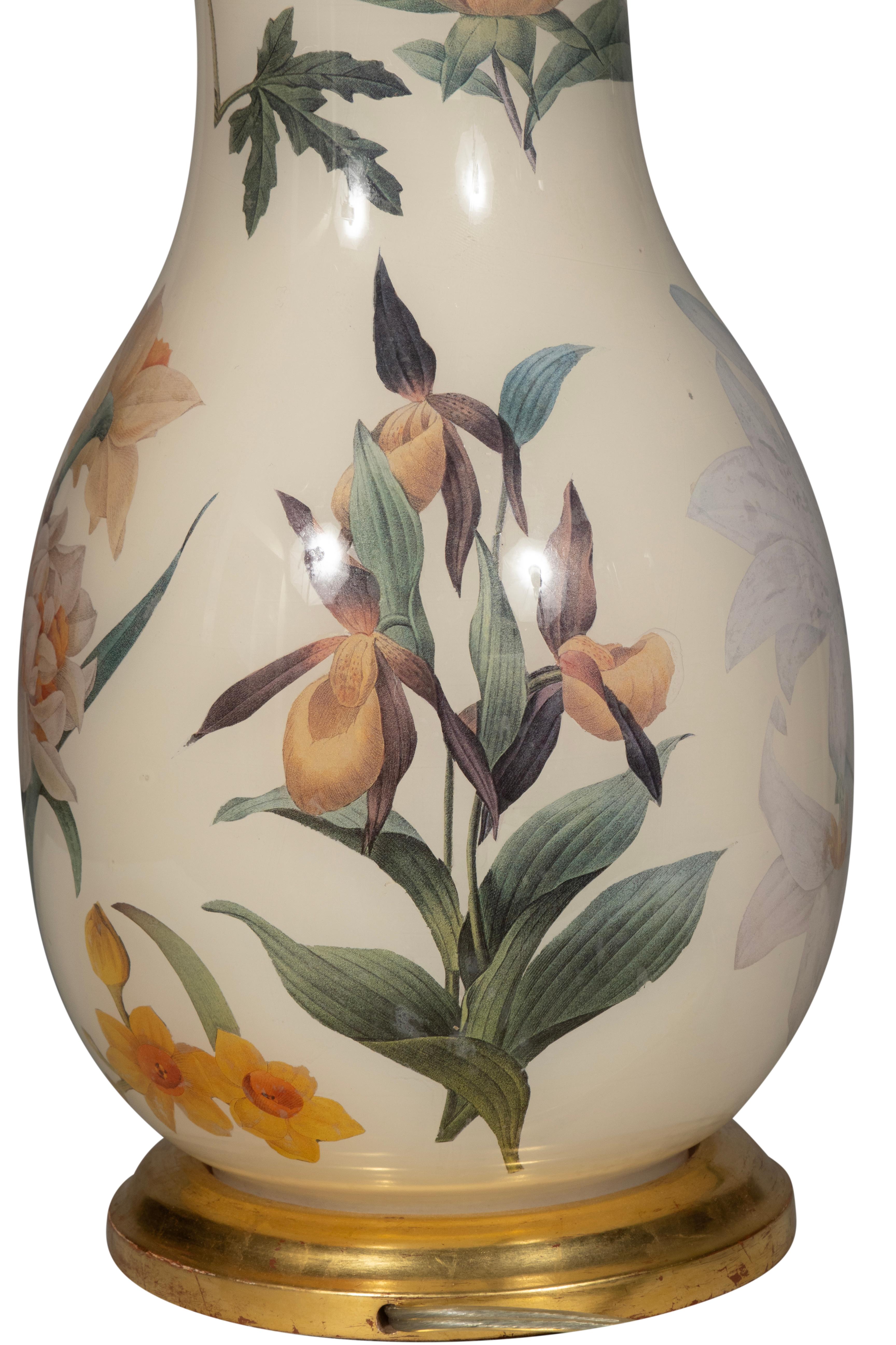 Paire de lampes de table à découpage en vente 8