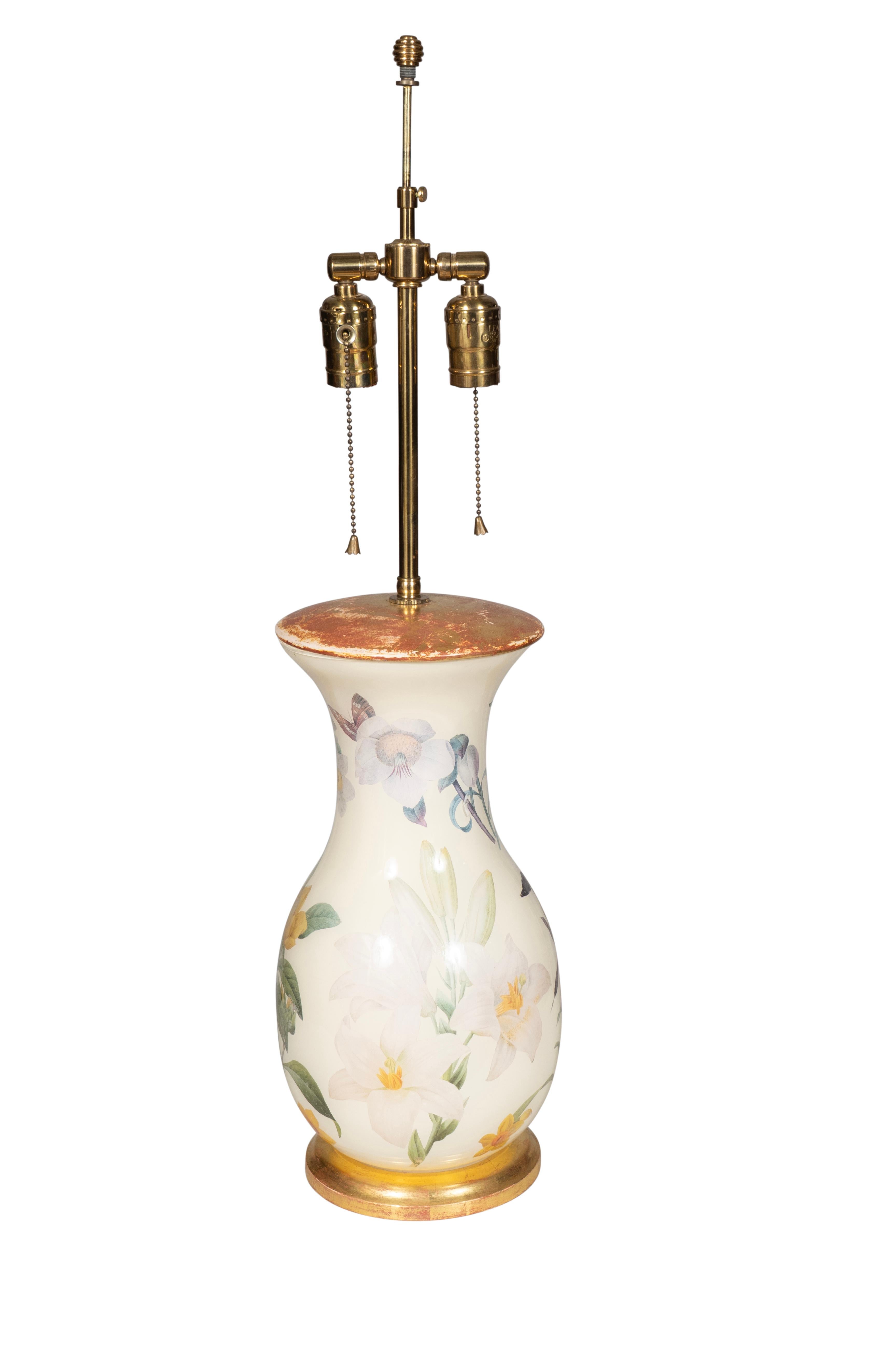Américain Paire de lampes de table à découpage en vente