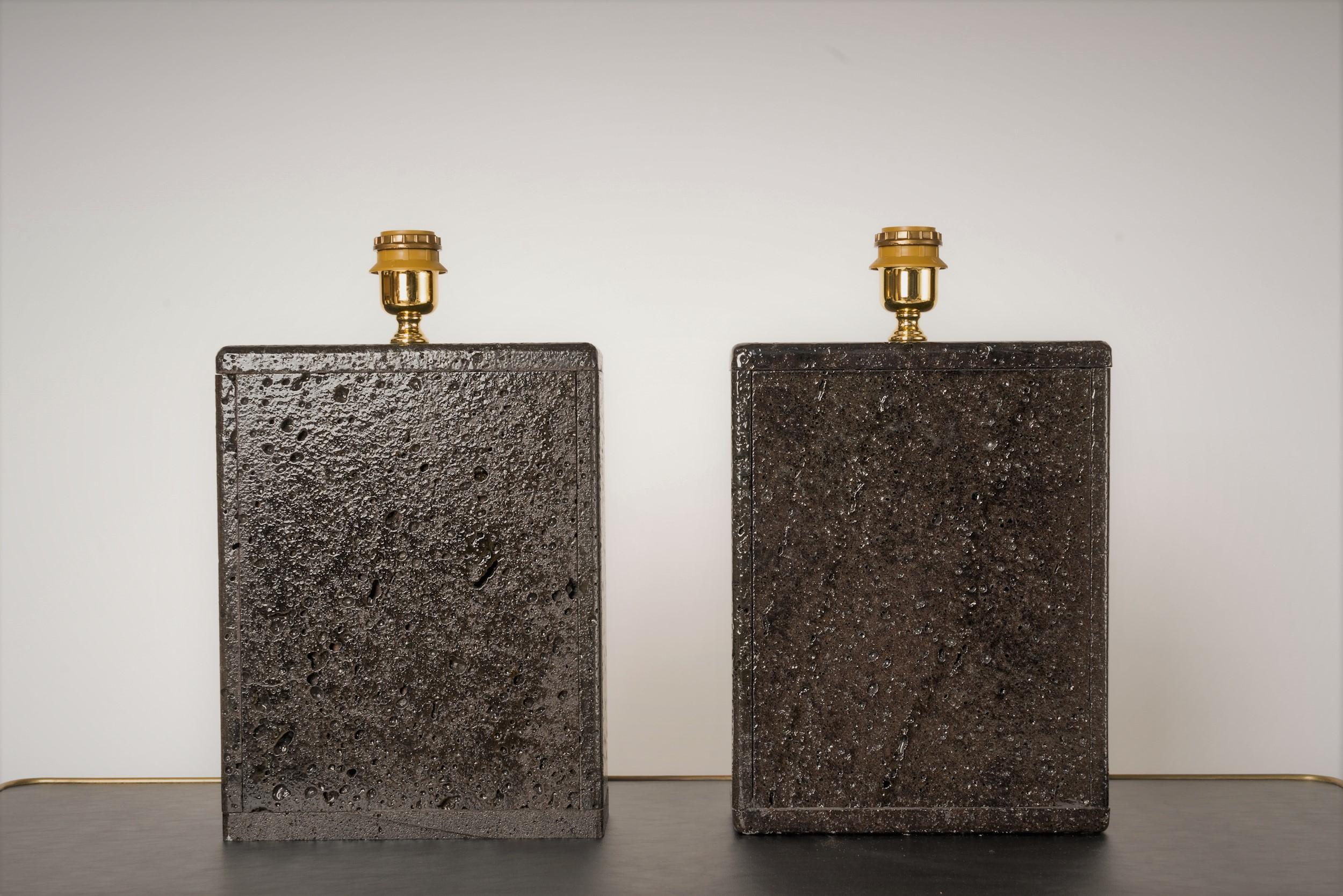 Pair of Deep Black Glazed Lava Stone Table Lamps, France, 1970's In Good Condition For Sale In New York, NY