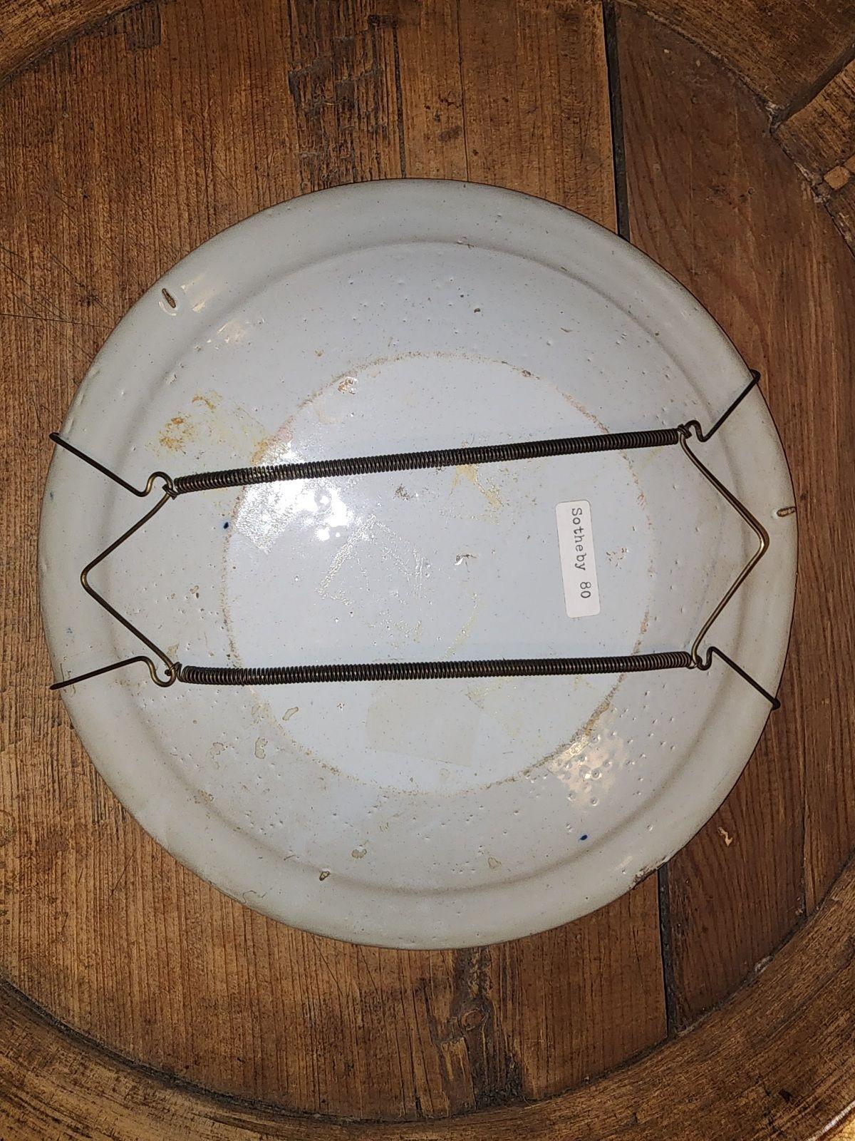 Fine XVIII secolo Coppia di A.I.C. blu intenso del 18° secolo. Piatti di Delft in vendita