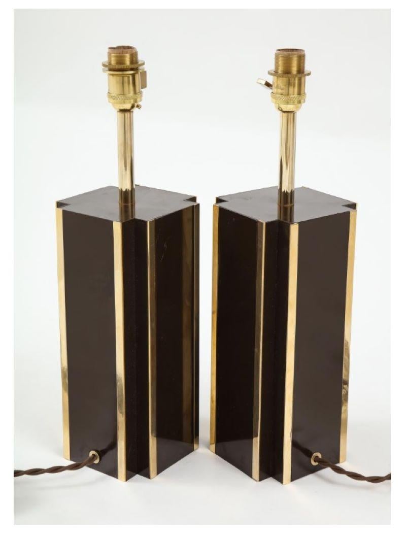 Pair of Deep Brown Laminate Table Lamps with Brass Accents, French 1970s For Sale 5