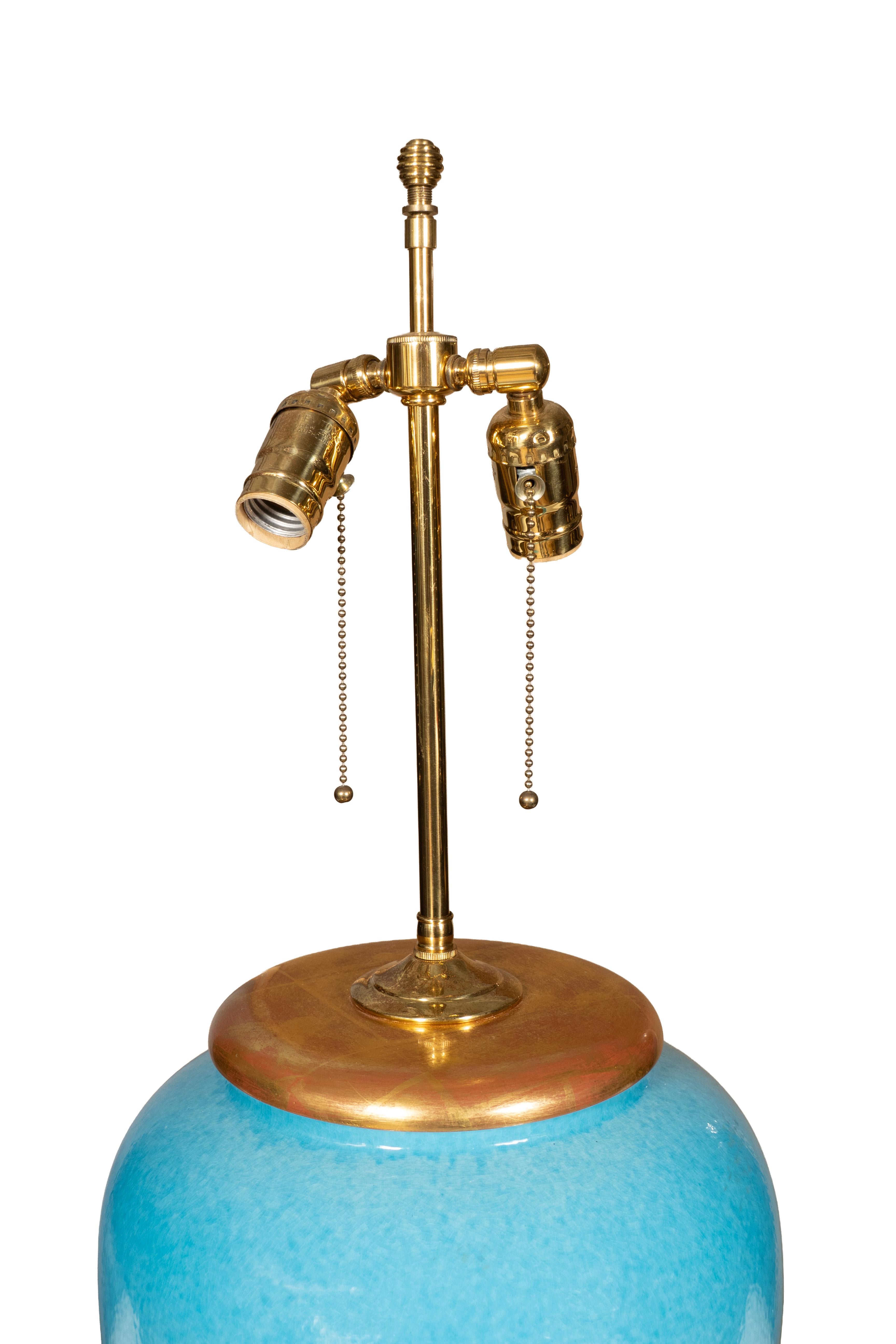 Pareja De Lámparas De Mesa De Cerámica De Color Turquesa Profundo De Daniel Barney en Bueno estado para la venta en Essex, MA