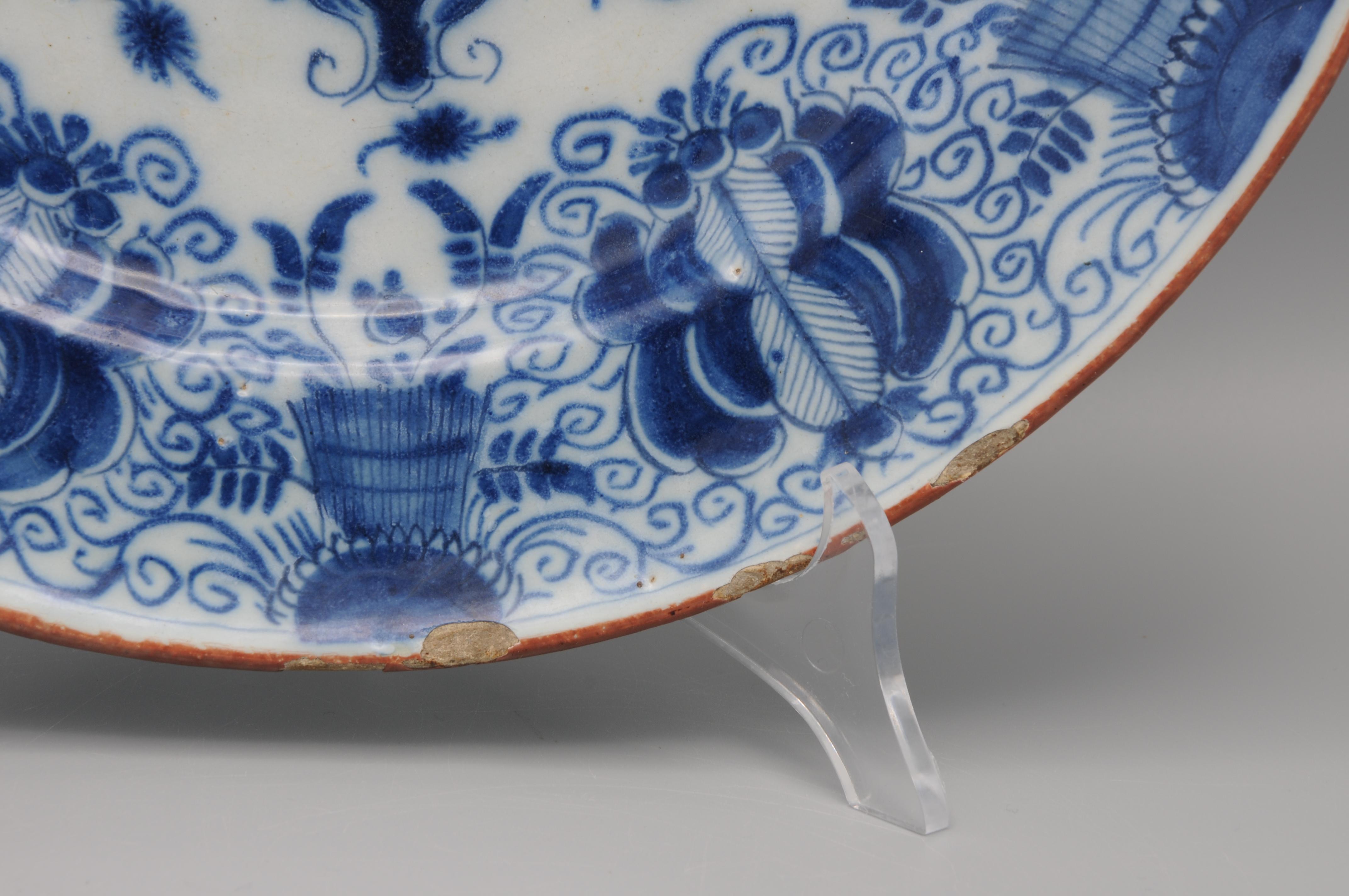 Paire de chargeurs 'Peacock' de Delft par 'De Metale Pot', Pieter Paree - 18ème siècle en vente 4