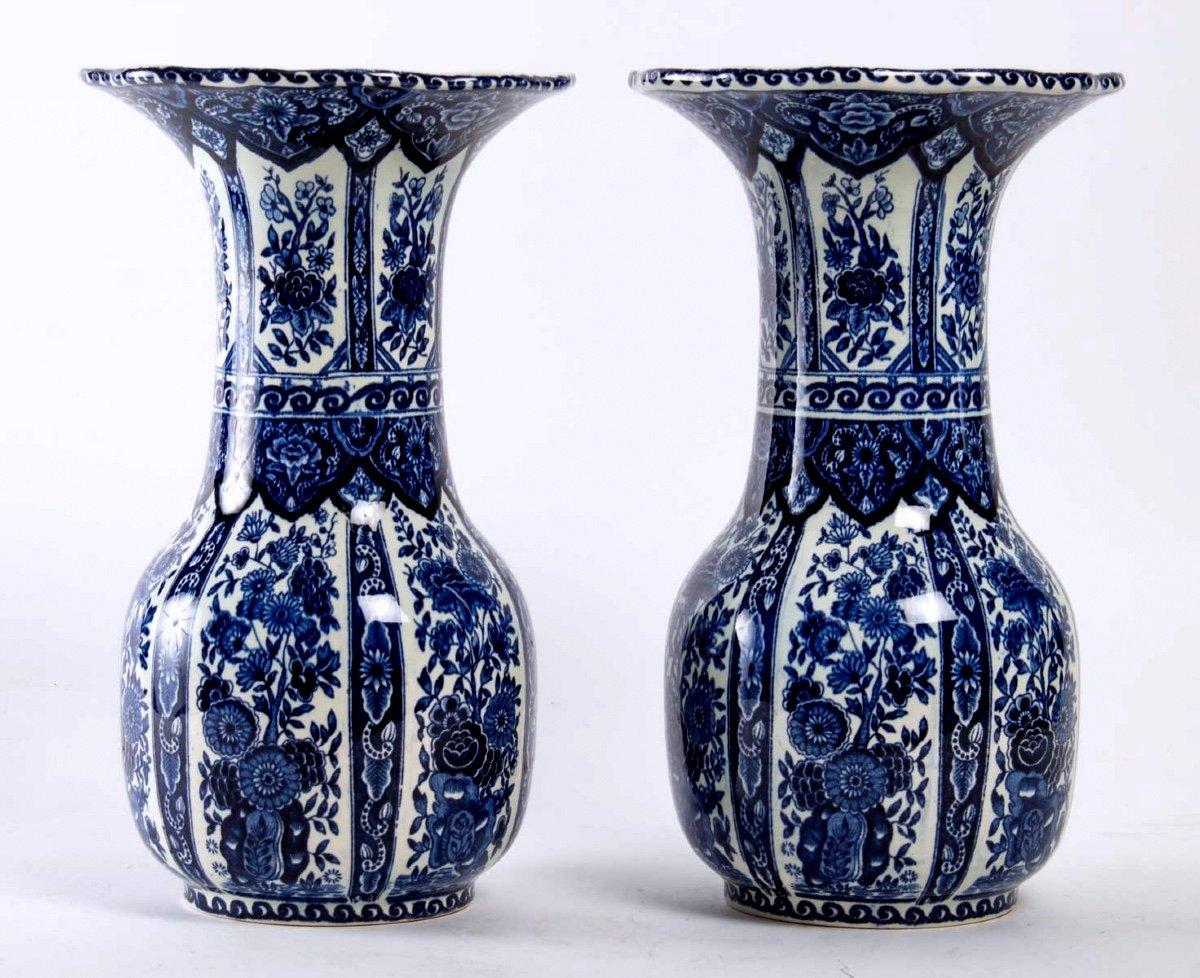 Pair of Delft Royal Sphinx vase
Period: Second half of the 19th century
Dimensions: Height: 31cm x Width: 18cm
Signature: Delft by Boch - Made by Royal Sphinx.