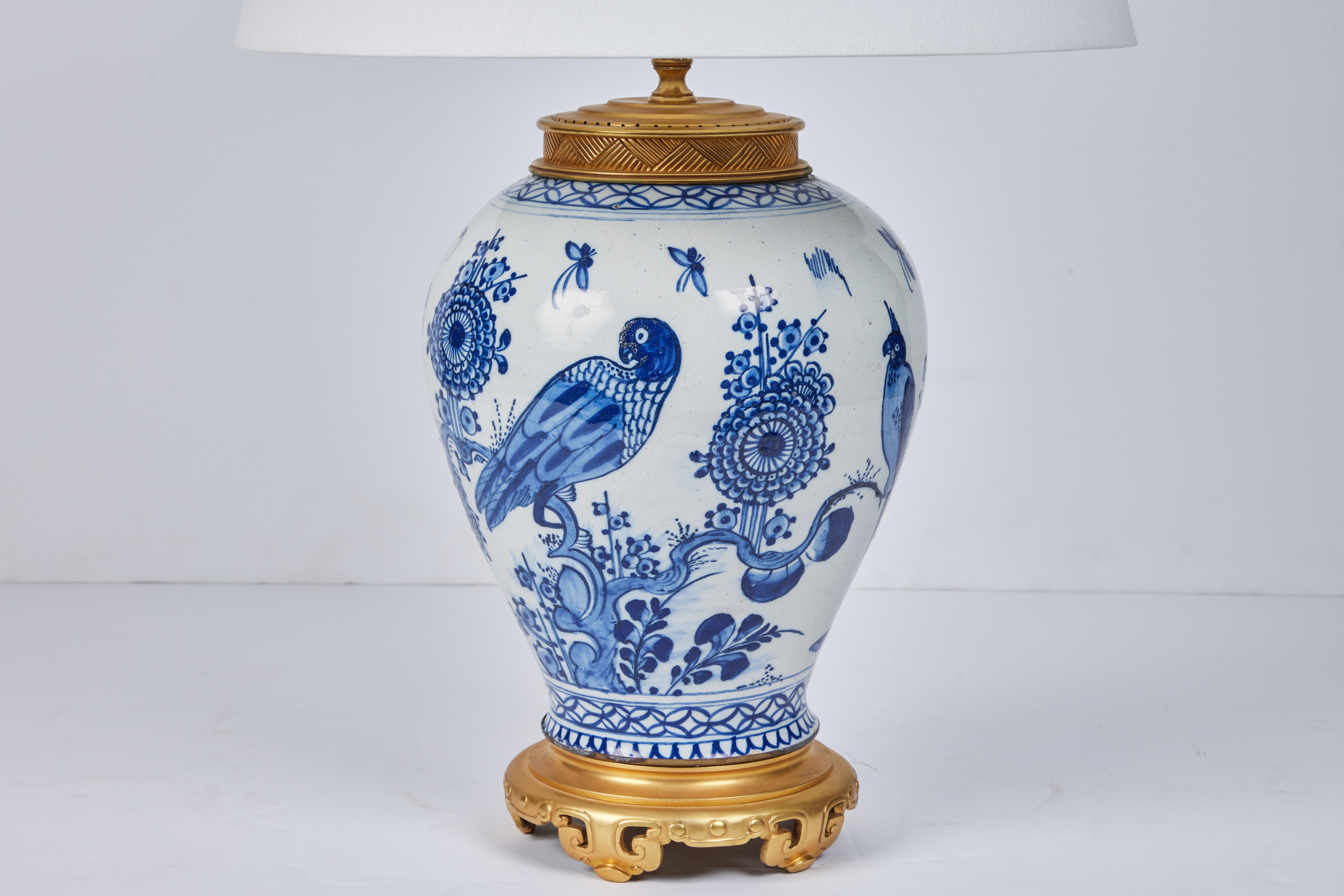 blue delft lamp