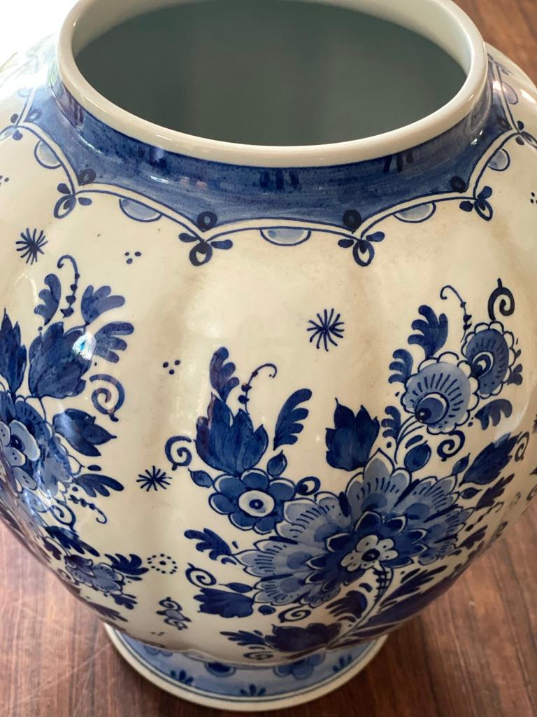 Pair of Delft Zenith Gouda Ginger Jars / Vases, The Netherlands For Sale 6