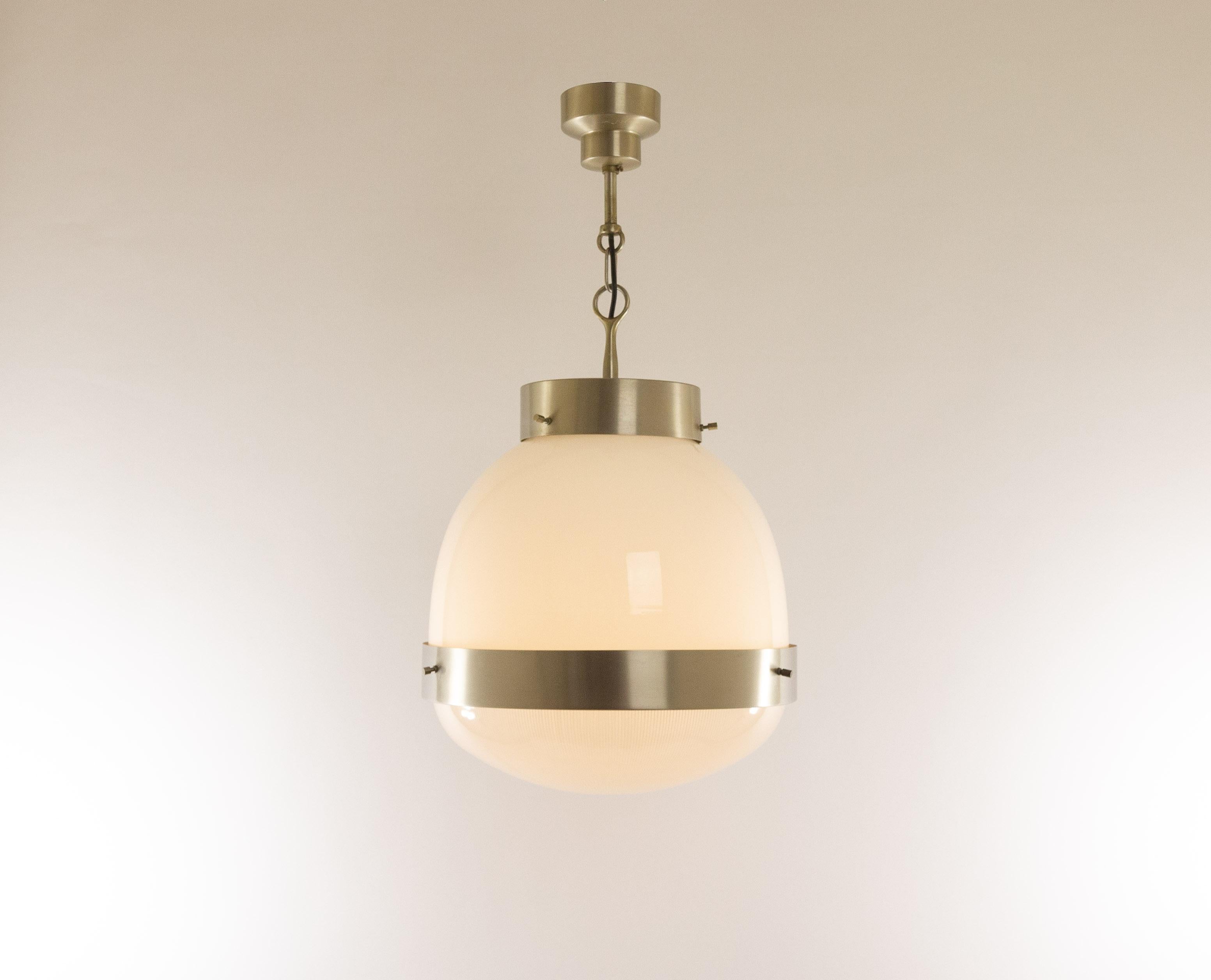 Pair of Delta Pendants by Sergio Mazza for Artemide, 1960s In Good Condition For Sale In Rotterdam, NL