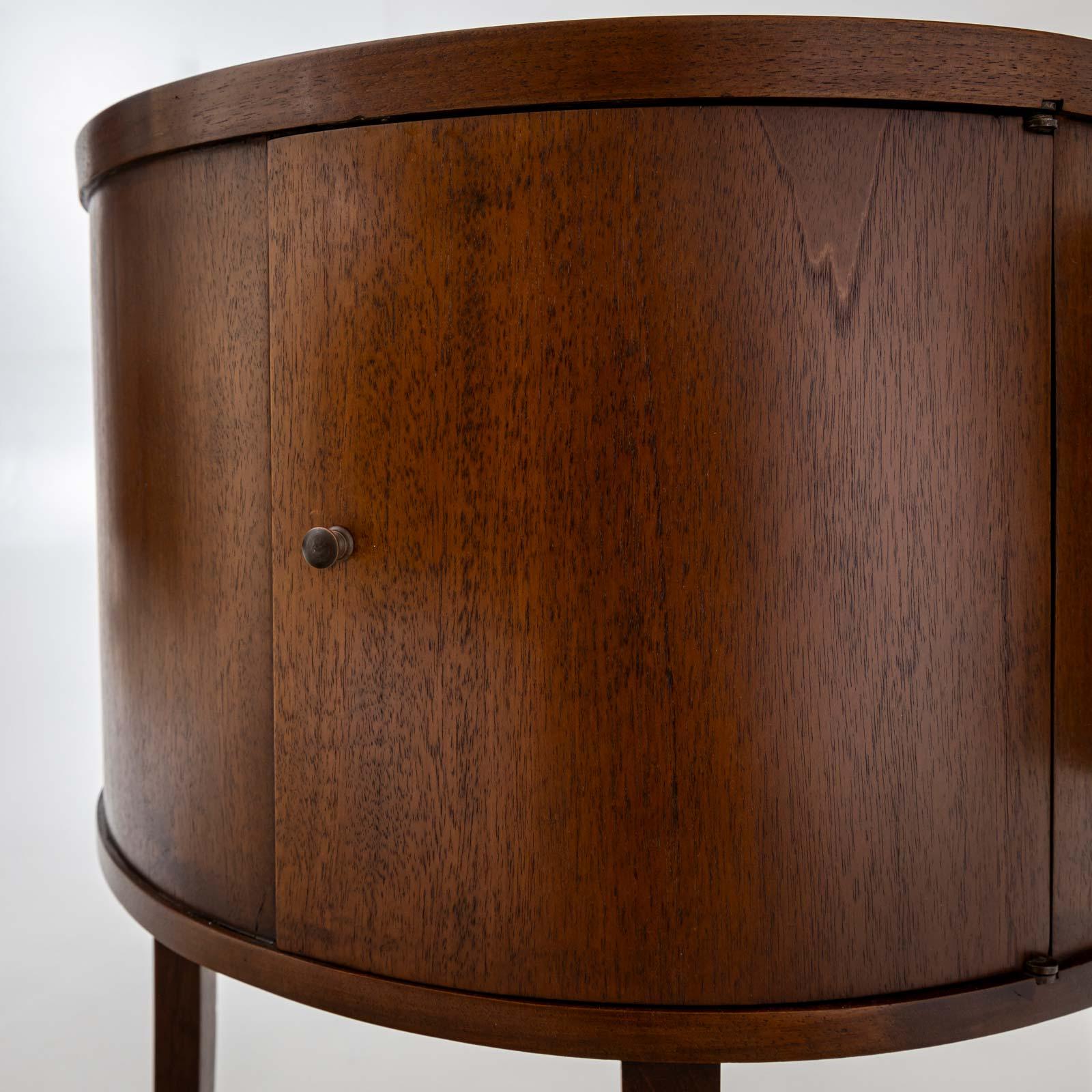 Pair of Demilune Bedside Tables, Italy around 1940 1