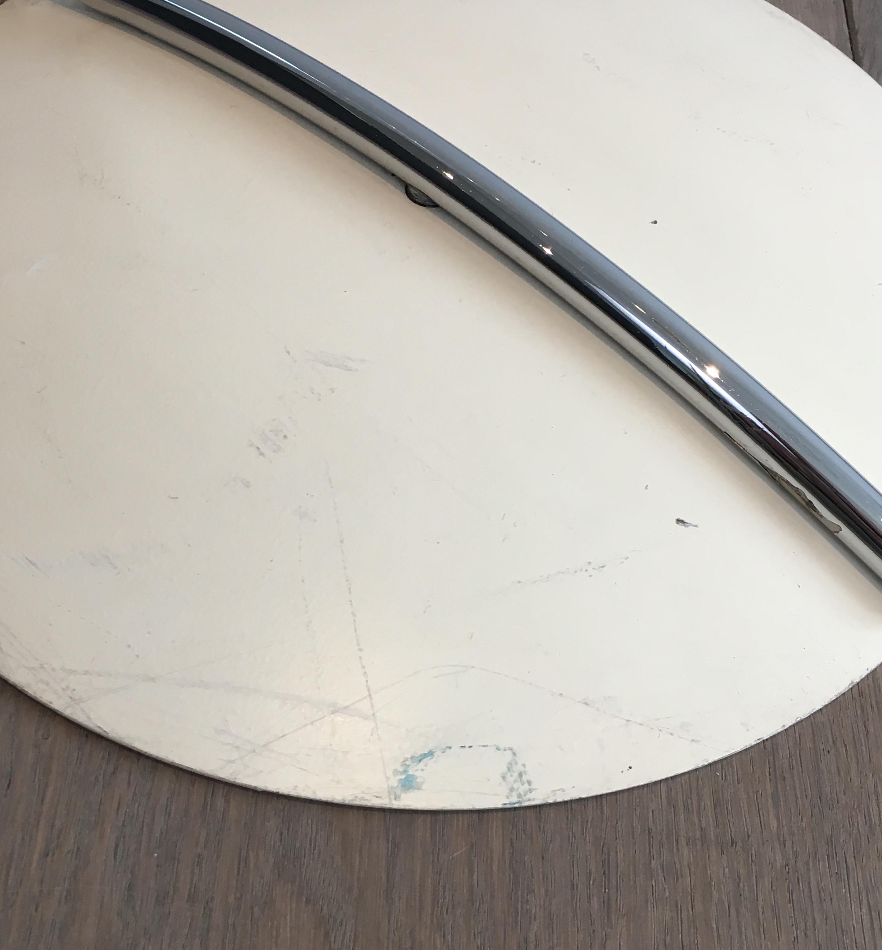 Paire de lampadaires design en chrome, avec bases laquées blanches et design en vente 10