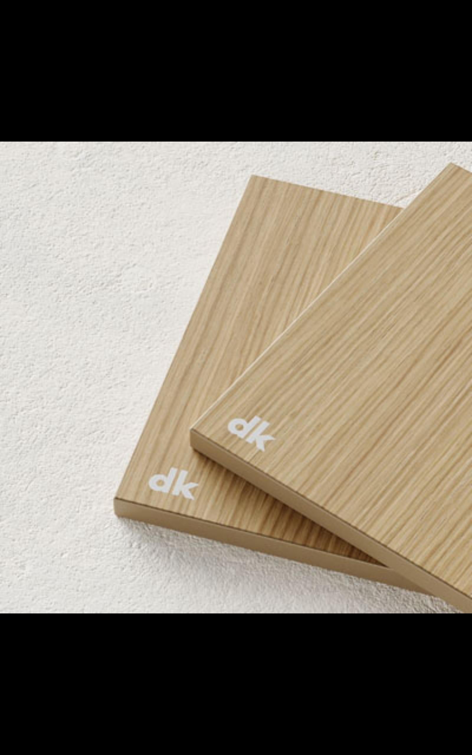 Pareja de Mesas Auxiliares de Diseño de Cristal y Madera Personalizables 8