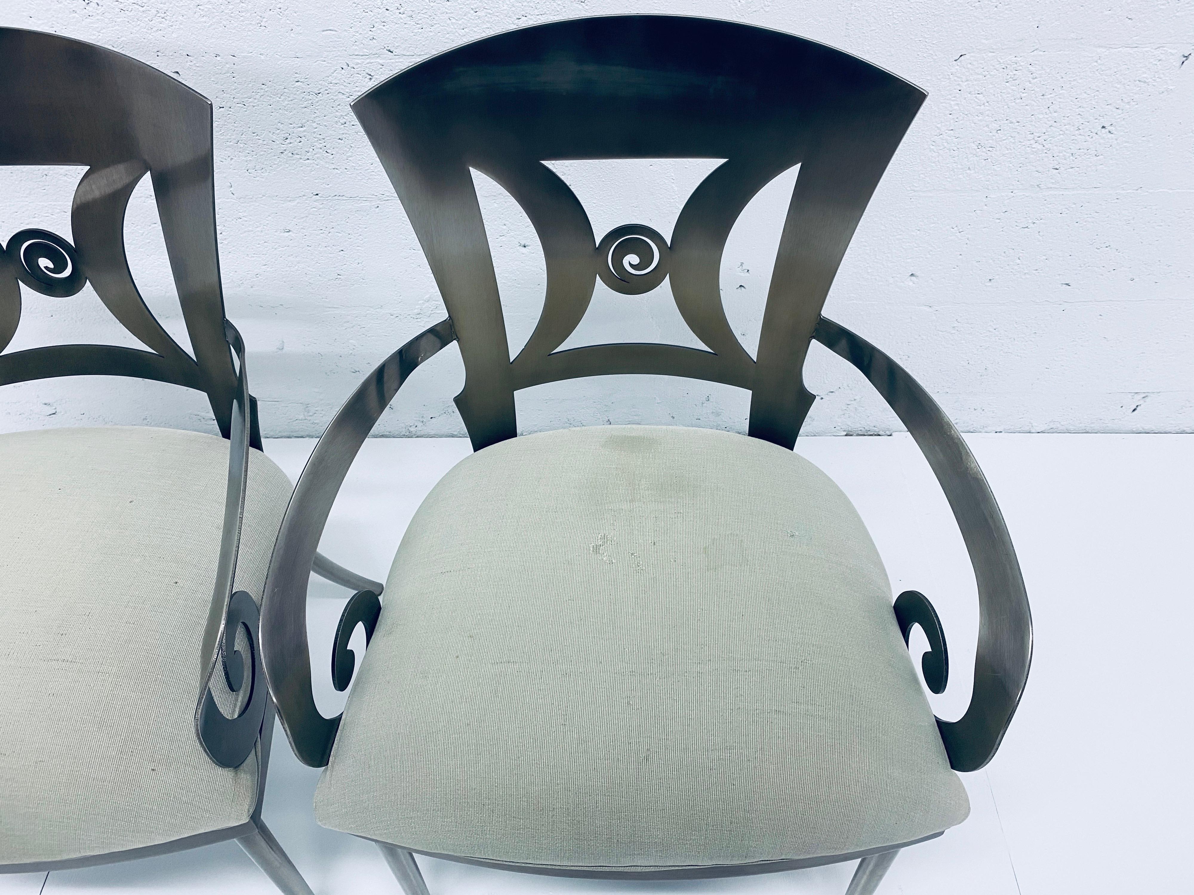Paire de chaises de salle à manger ou d'appoint Design Institute of America DIA Bon état - En vente à Miami, FL