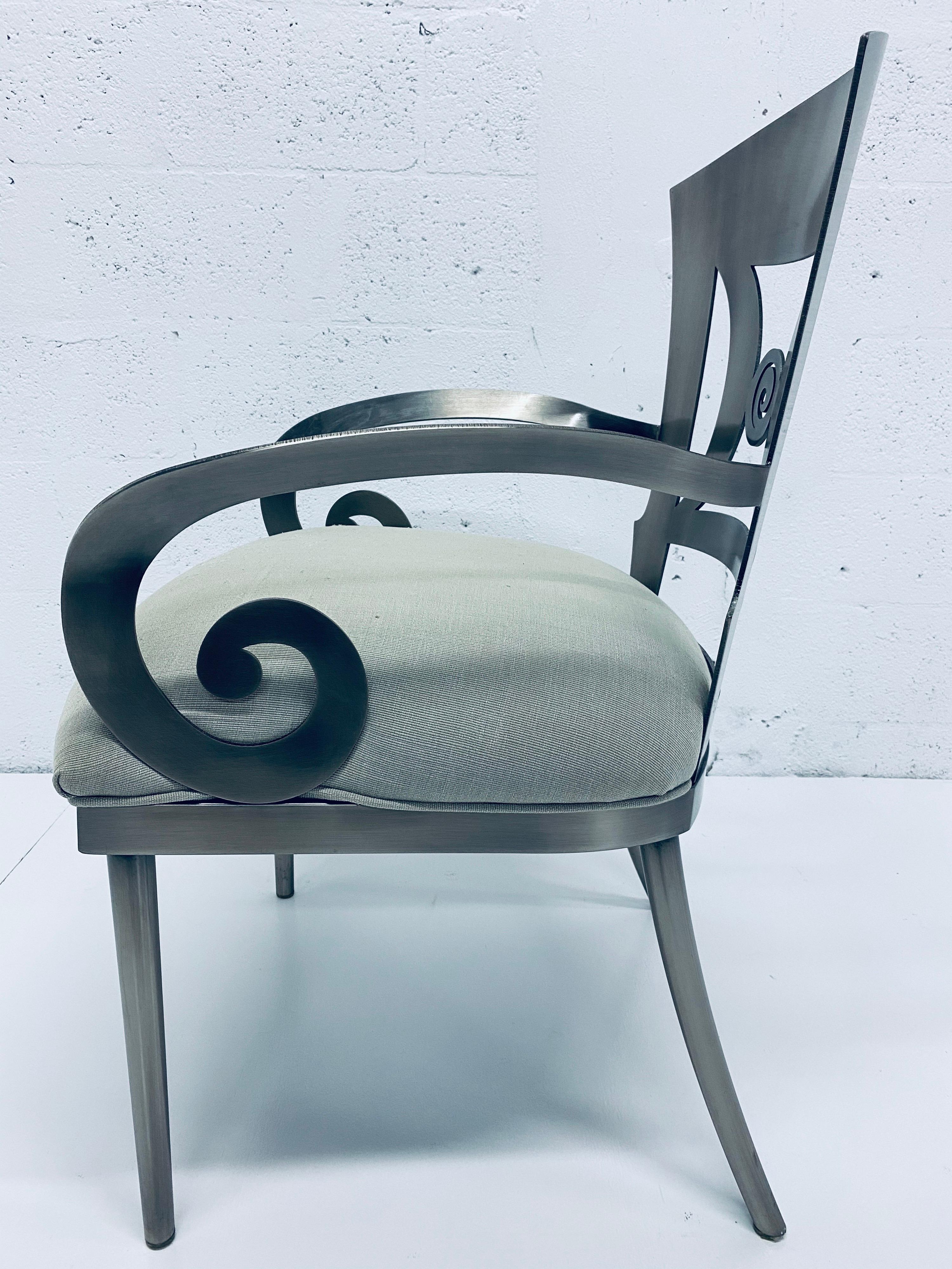 Paire de chaises de salle à manger ou d'appoint Design Institute of America DIA en vente 2