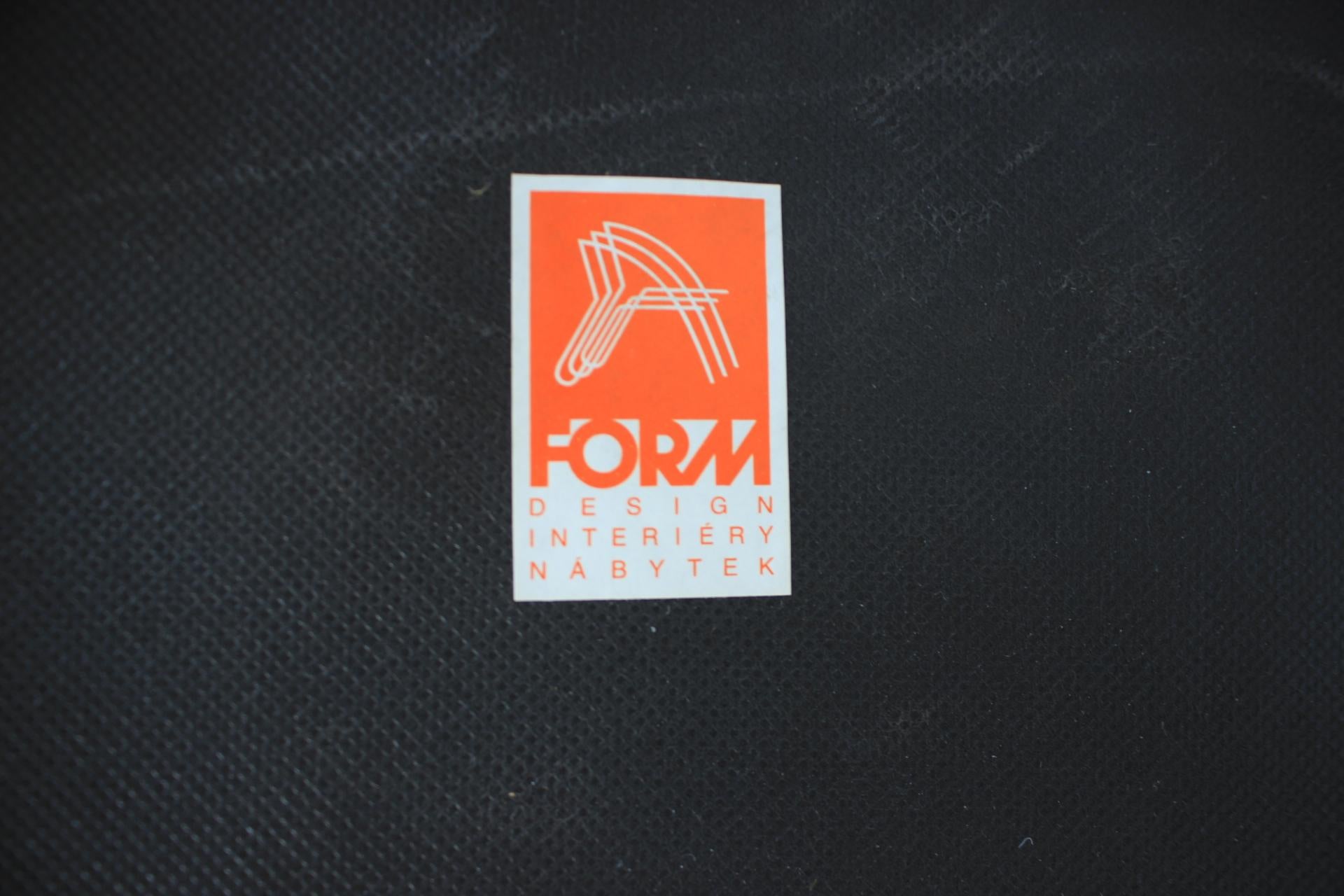 Fine XX secolo Coppia di sedie da ufficio di design, anni '80 in vendita