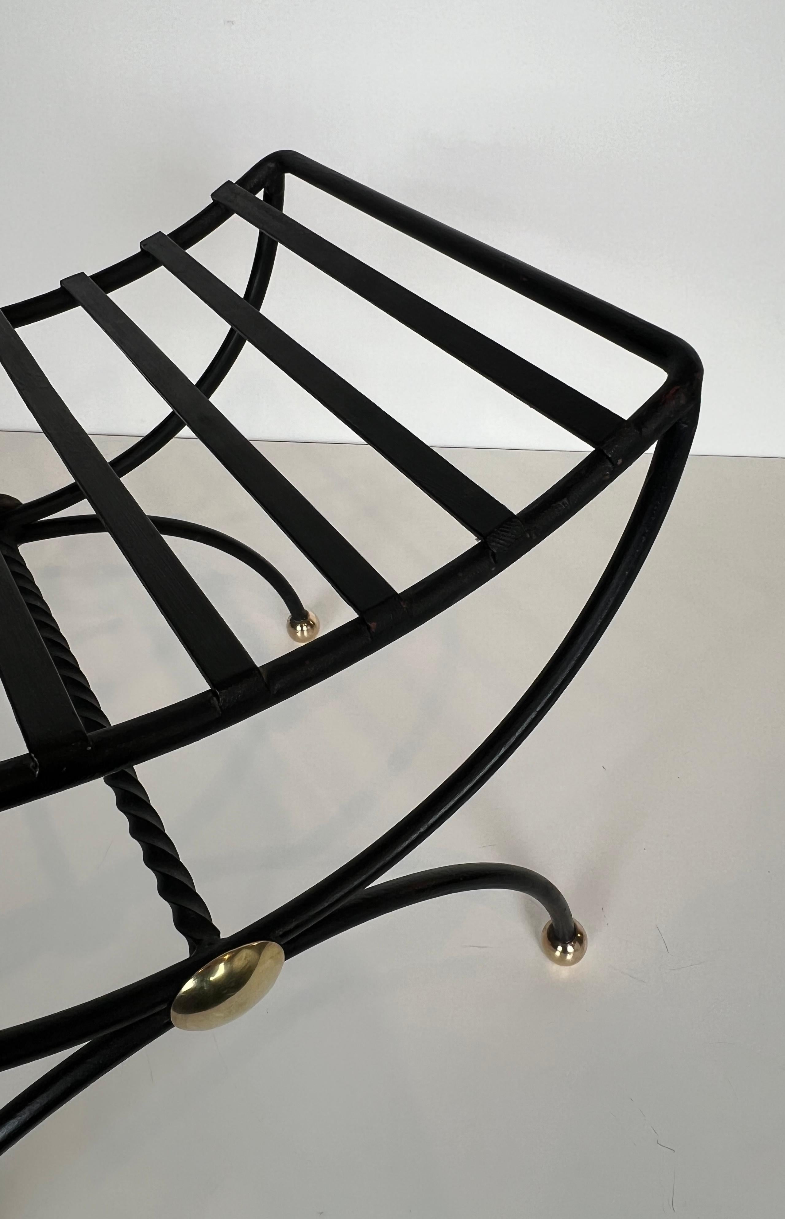 Paire de tabourets Curule Design en fer forgé et laiton en vente 8