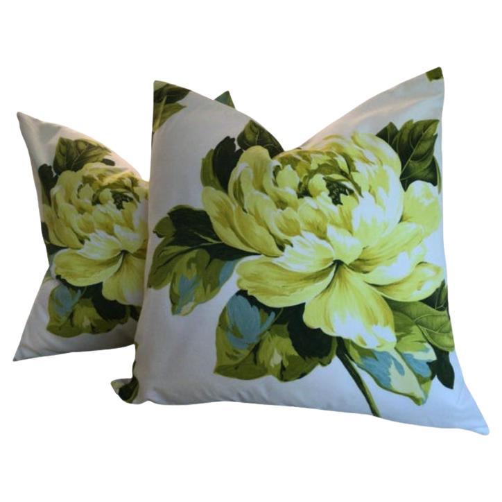 Paire d
oreillers en duvet floral de Designer
s Guild Charlottenburg
