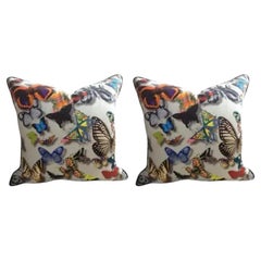 Paire d'oreillers "Butterfly Parade" en daim de la Guild Christian Lacroix