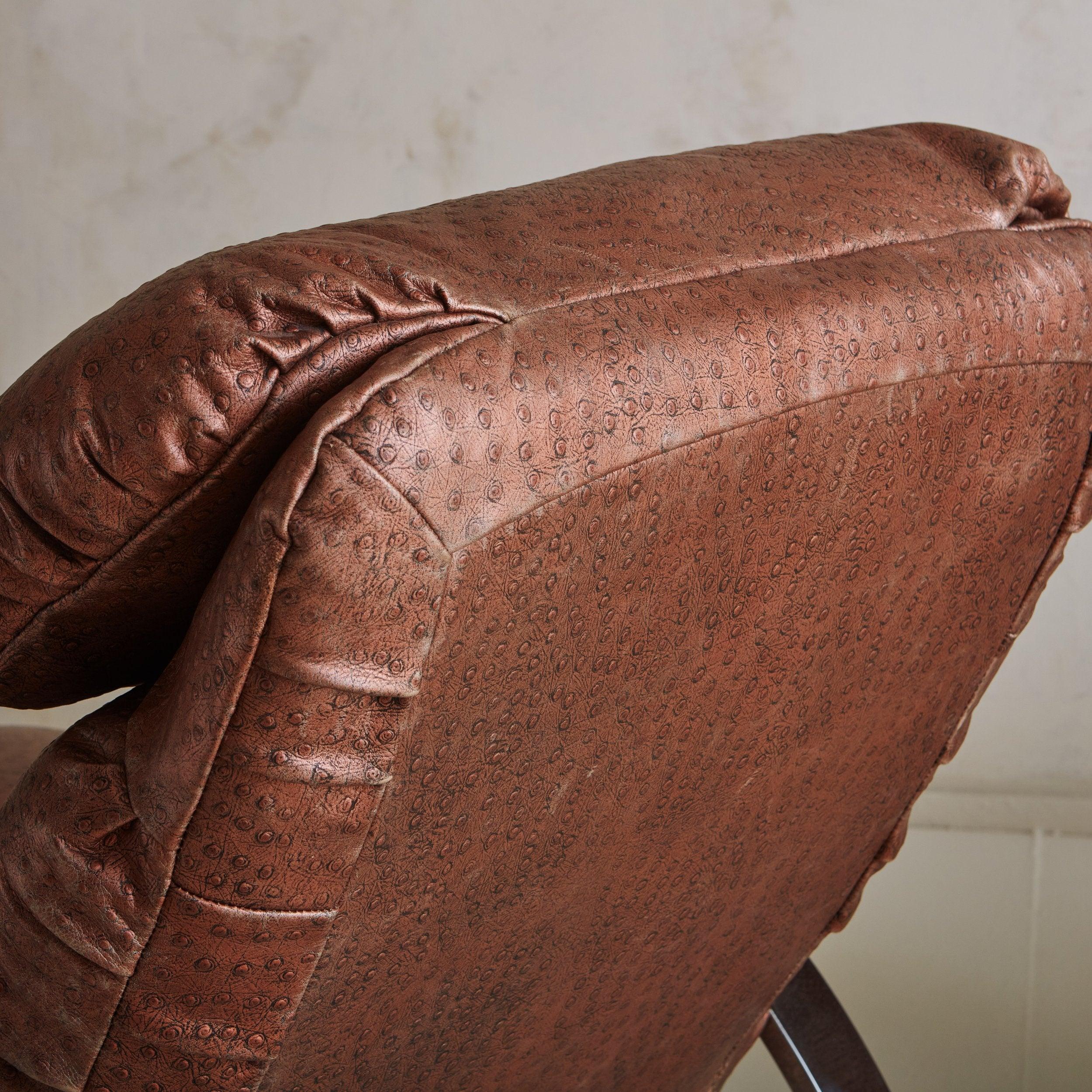Pair of Dia Lounge Chairs with Ottoman in Robert Allen Leather, 20th Century 7