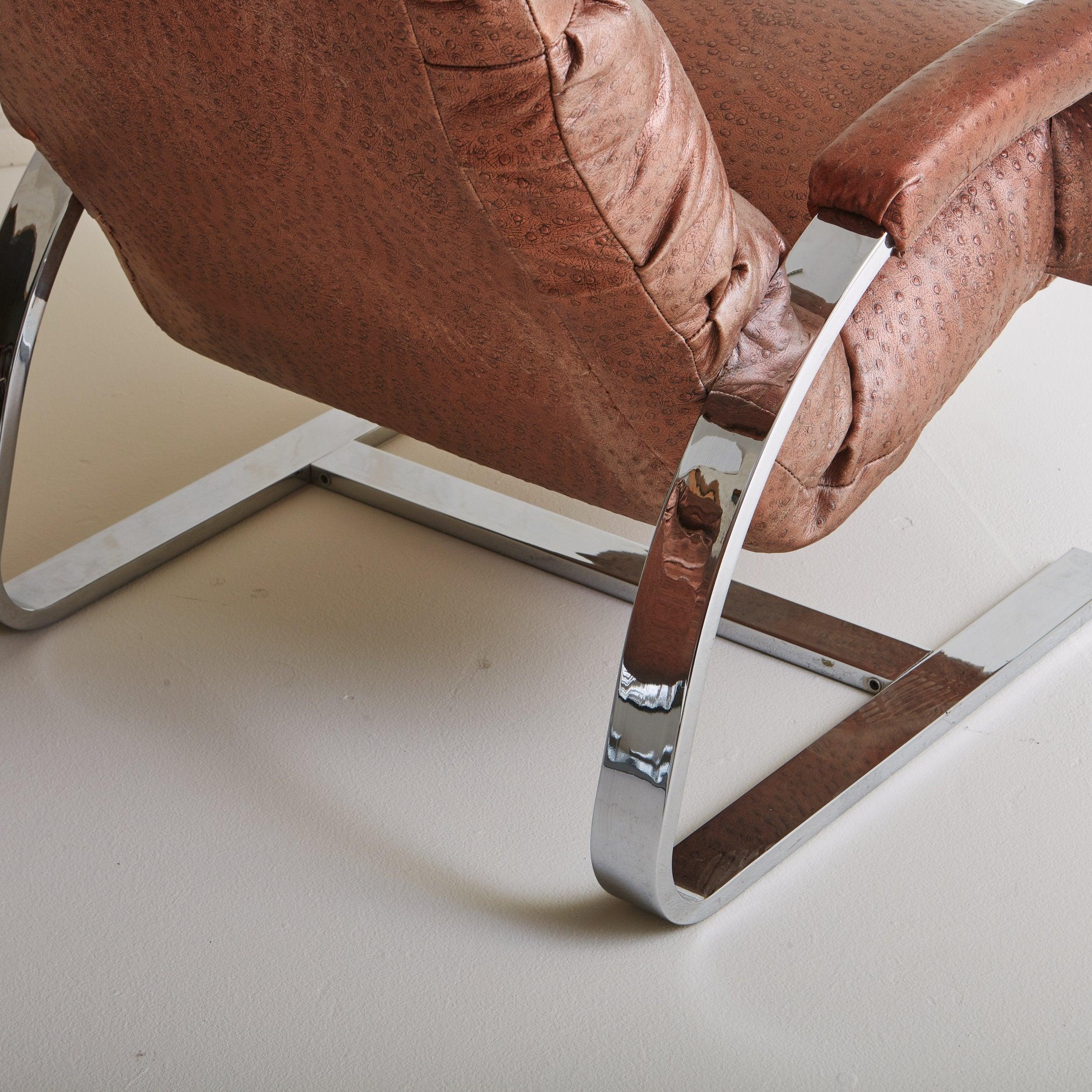 Mid-Century Modern Pair of Dia Lounge Chairs with Ottoman in Robert Allen Leather, 20th Century