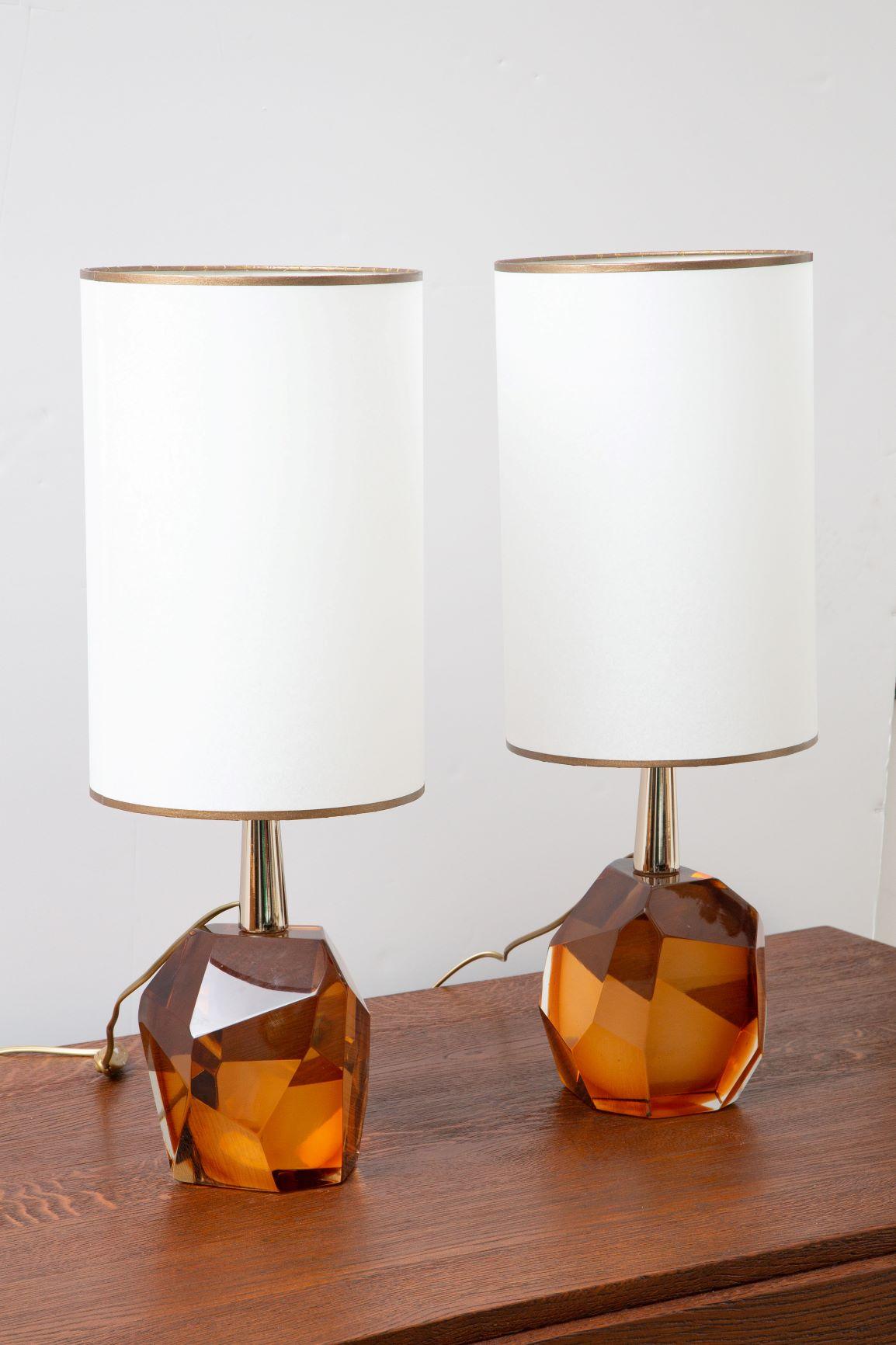 Pair of faceted diamond table lamps, in stock
Studio-made heavy solid rock translucent Murano glass
Amber hue
Custom made parchment shades included.
Located in our store in Miami ready for shipping now.

Shades are included
Wired to the US
