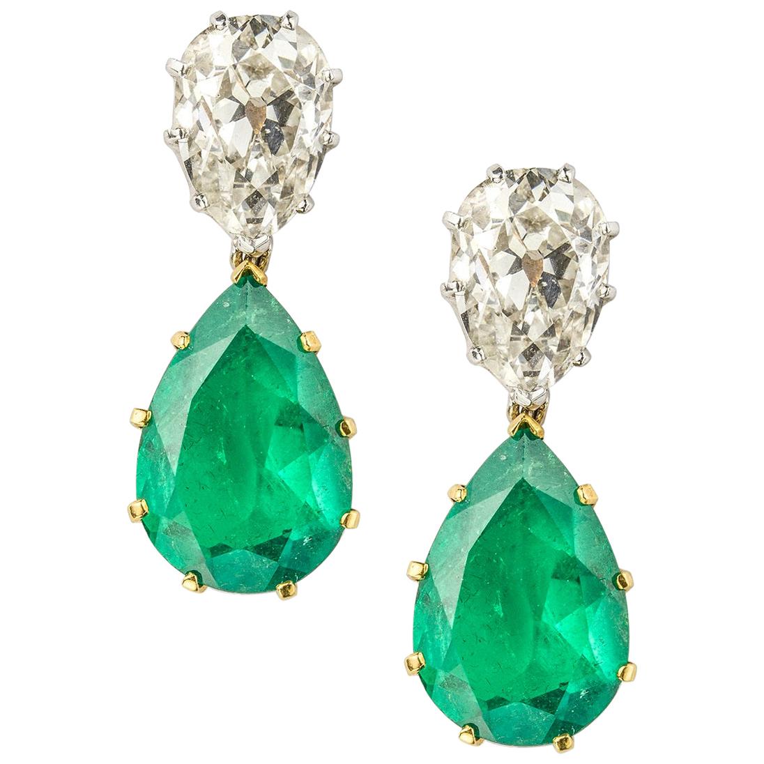 Pair of vintage Diamond and Emerald Drop Earrings For Sale