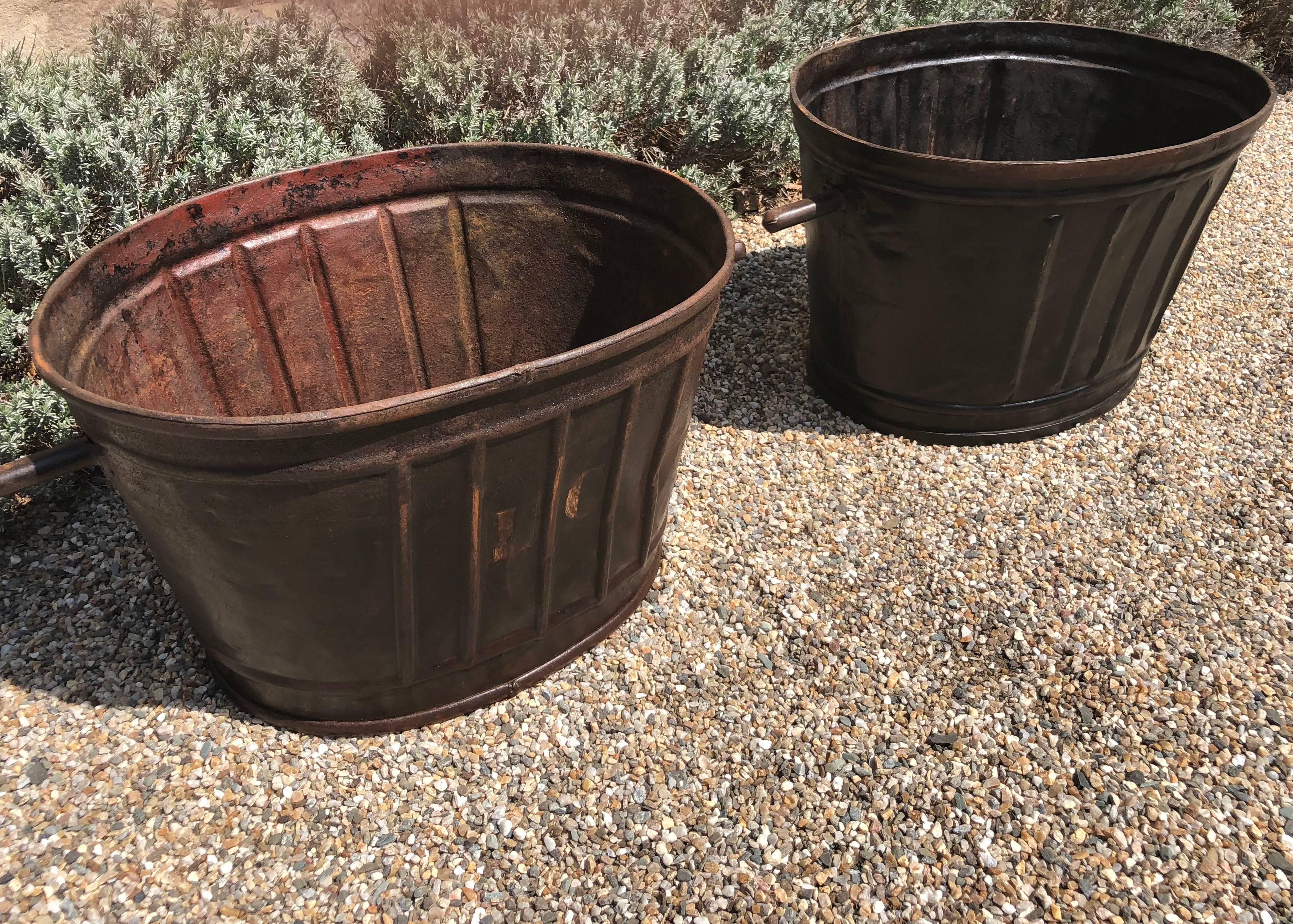 Pair of Diamond-Design French Steel Grape Bucket Planters In Good Condition In Woodbury, CT