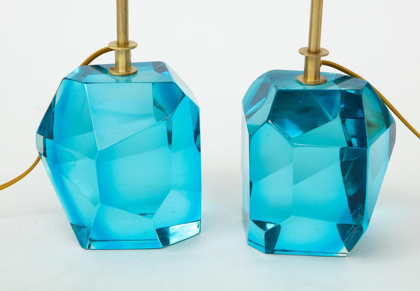 Brass Pair of Diamond Faceted Aquamarine Blue Topaz Murano Glass Lamps, Italy For Sale