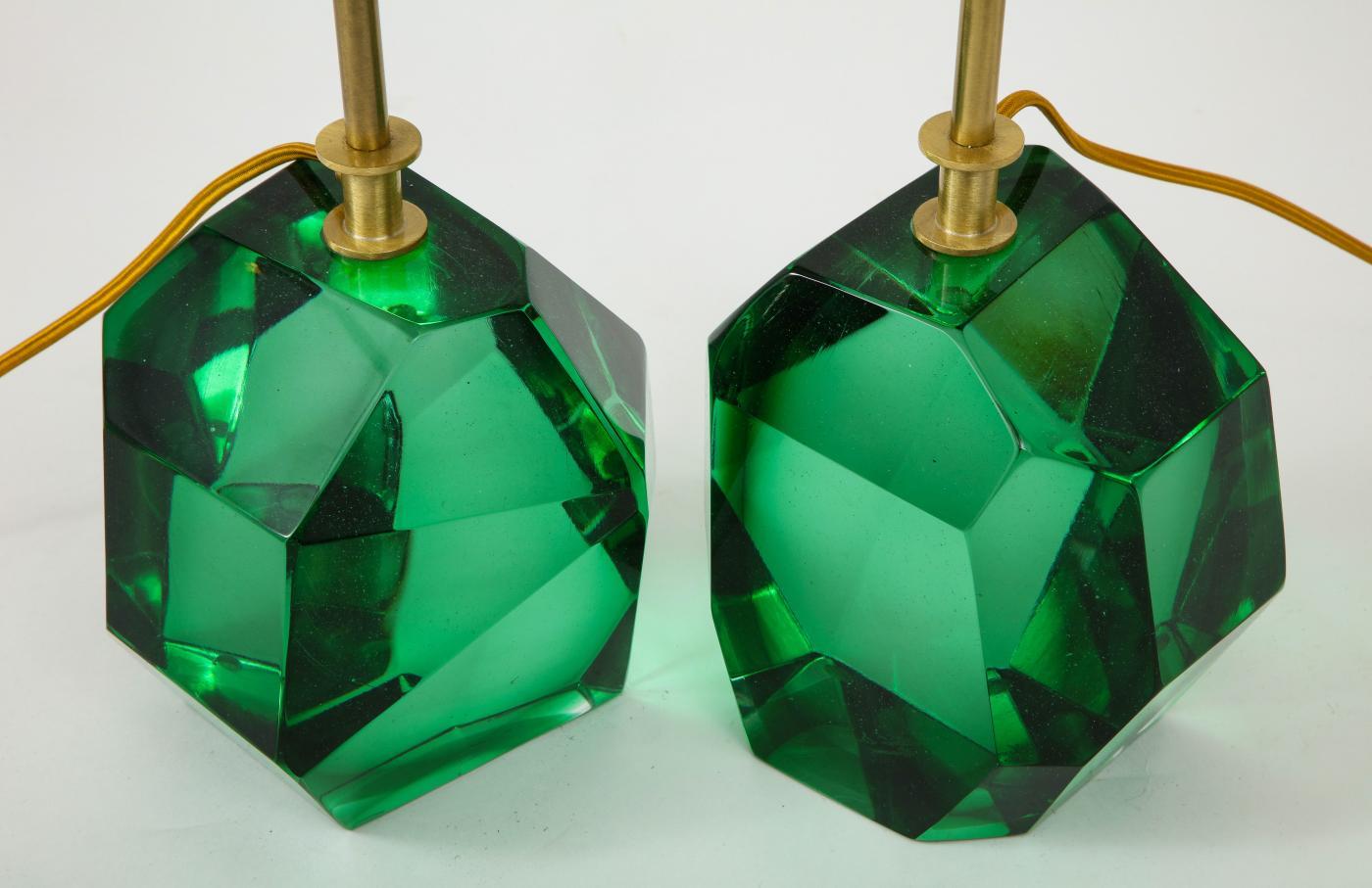 Pair of Faceted Emerald Green Solid Murano Glass Lamps, Signed, Italy For Sale 3