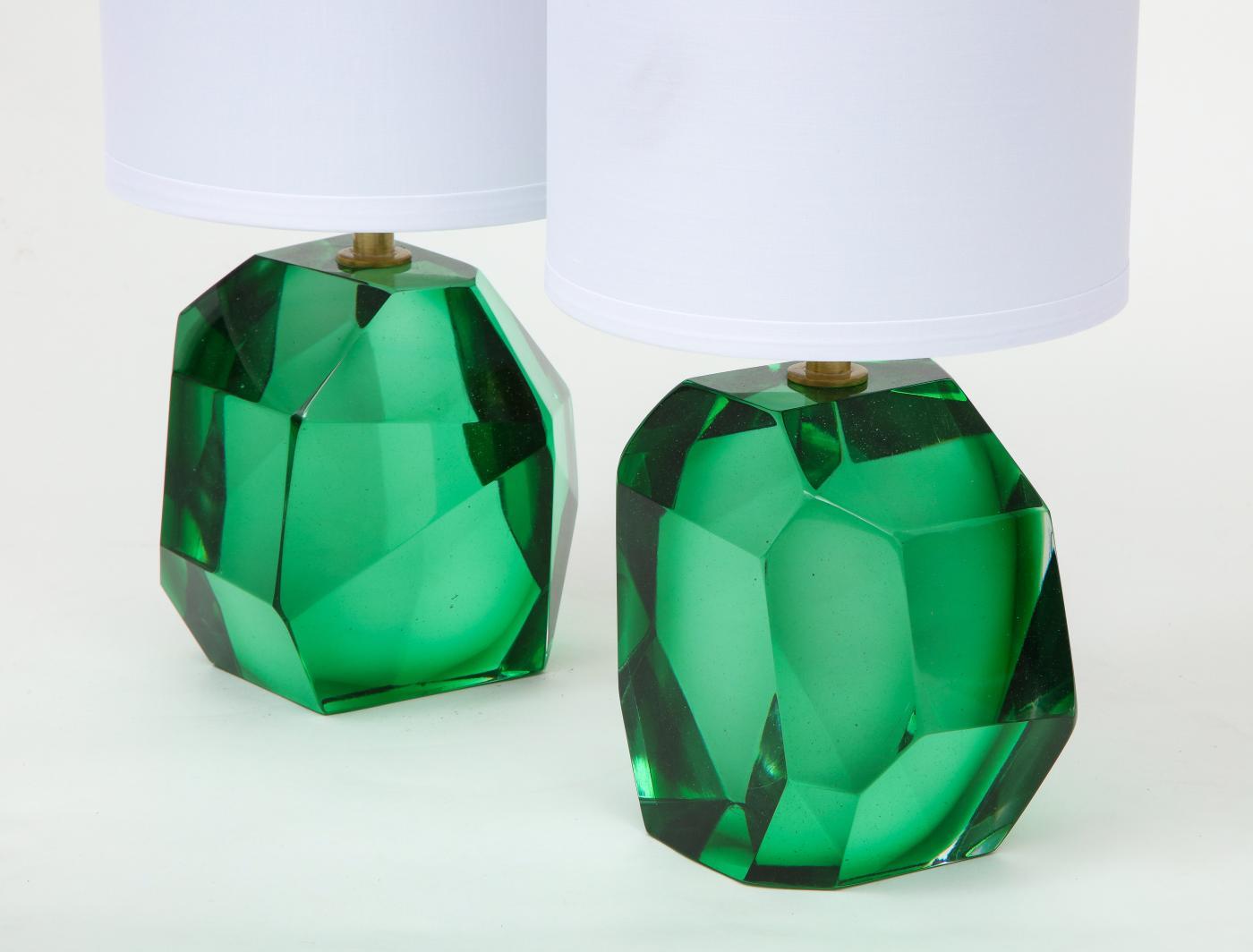 Hand-Crafted Pair of Faceted Emerald Green Solid Murano Glass Lamps, Signed, Italy For Sale