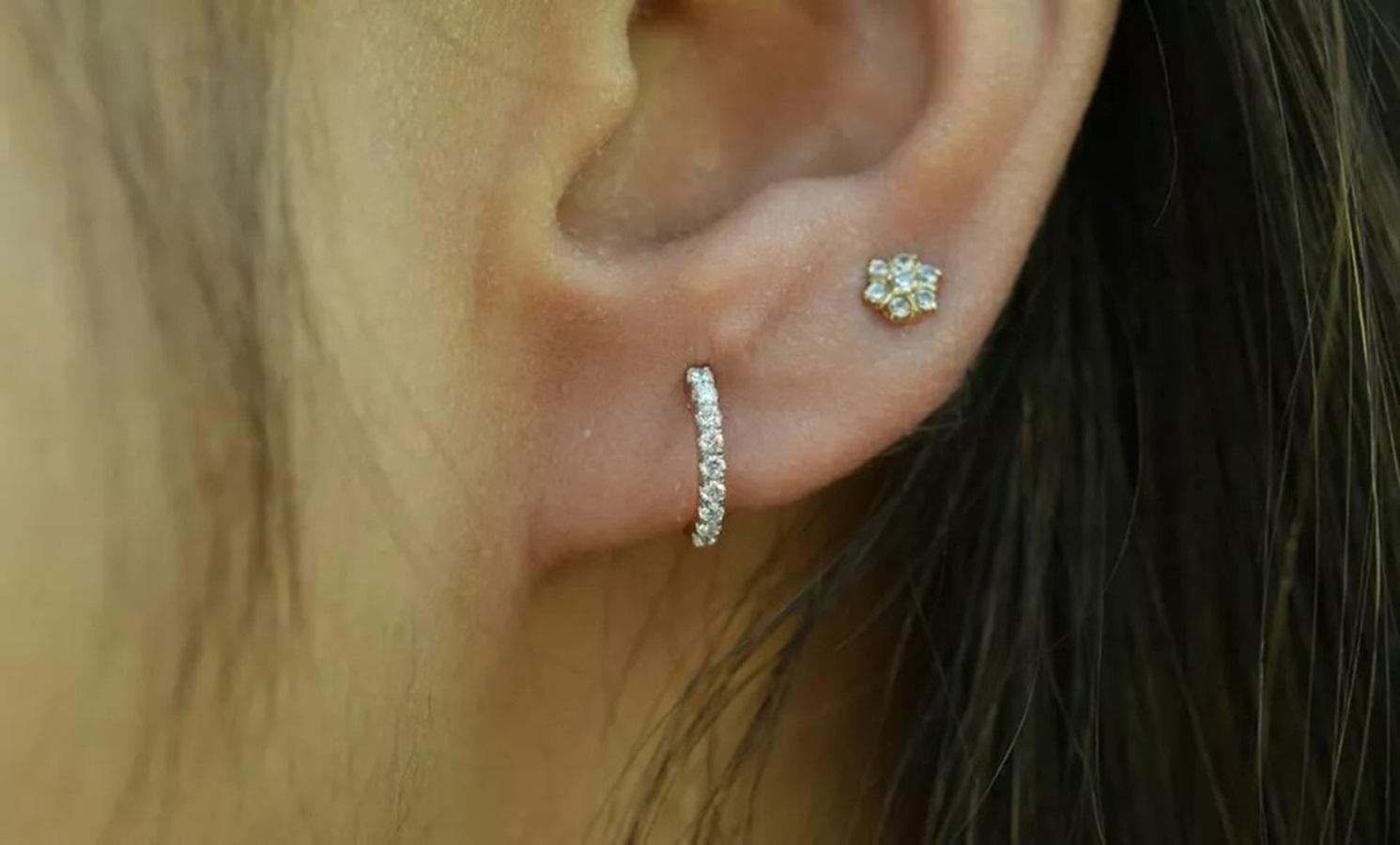 Pair of Diamond Hoop 14k Solid Gold 10mm Huggie Earrings In New Condition For Sale In Chicago, IL