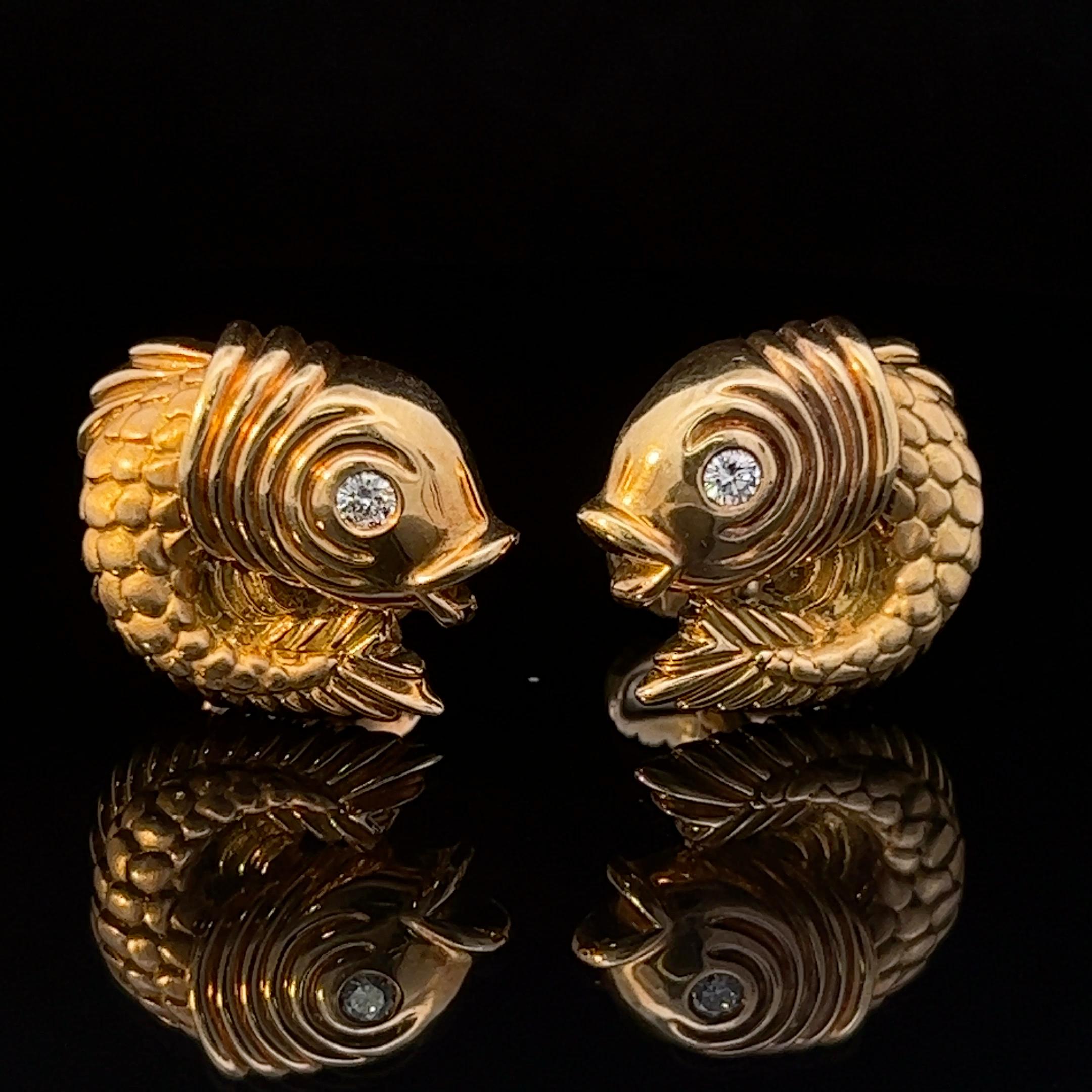 Modern Pair of Diamond Set Gold Fish Cufflinks Circa 1980s For Sale