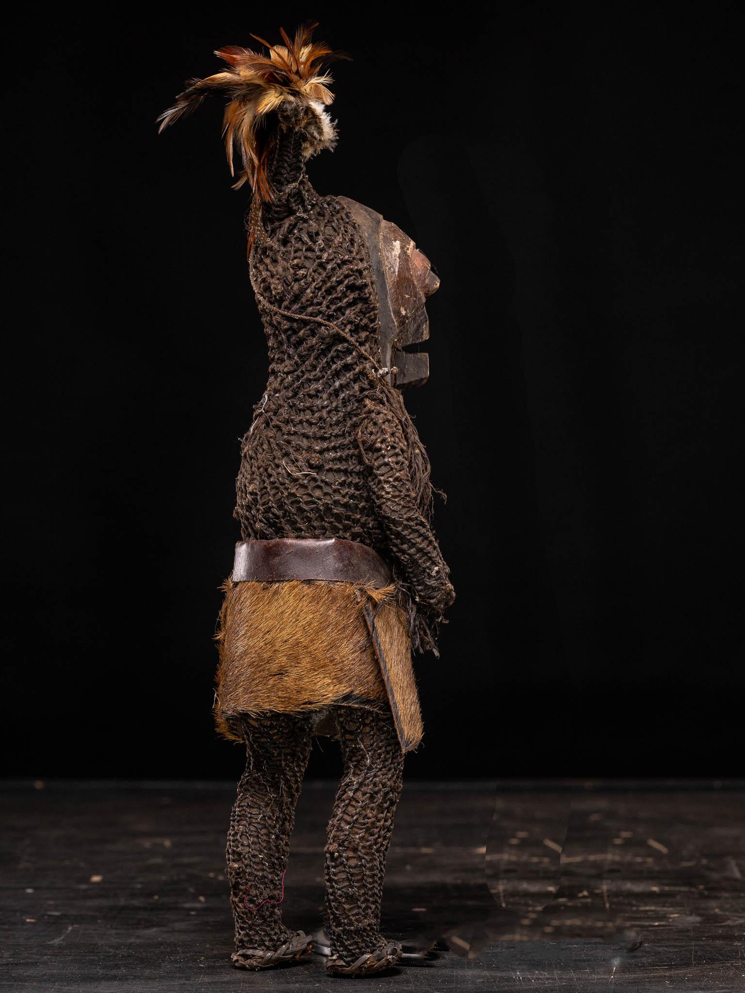 20ième siècle Paire de poupées dansant de manière didactique, peuple Songye du Congo en vente