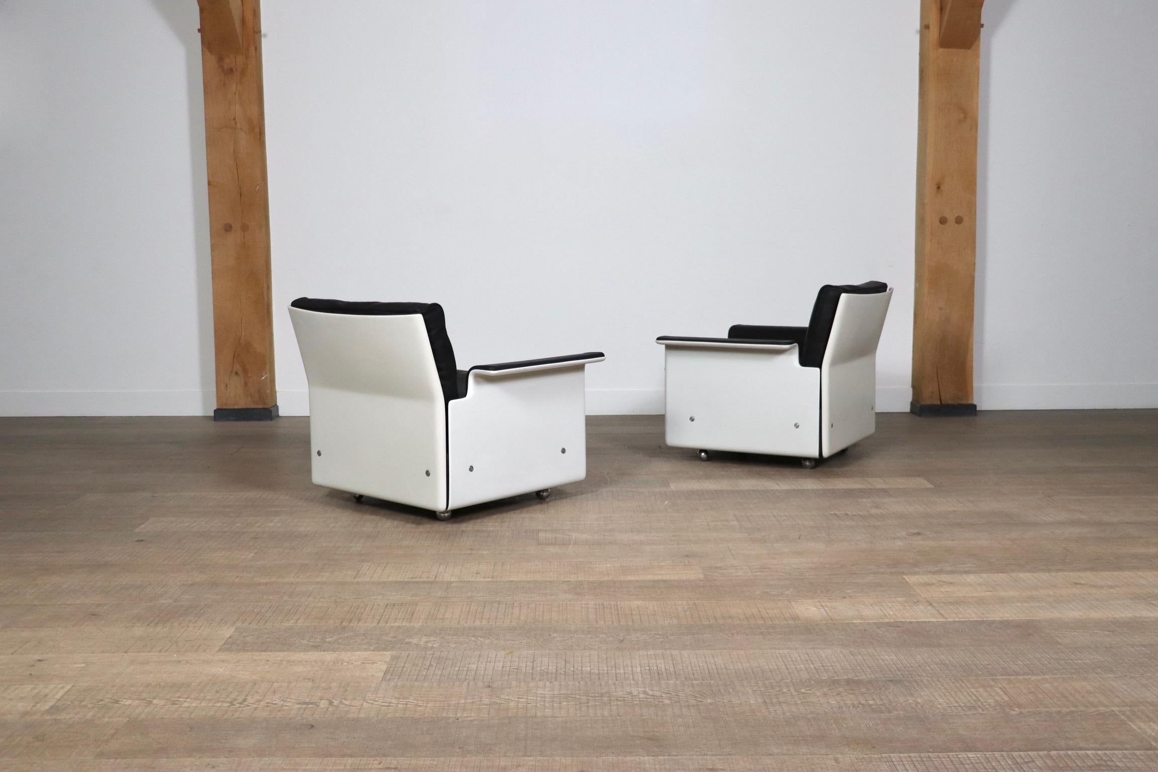 Paar Dieter Rams Modell 620 Sessel aus schwarzem Leder für Vitsoe, 1980er Jahre 5