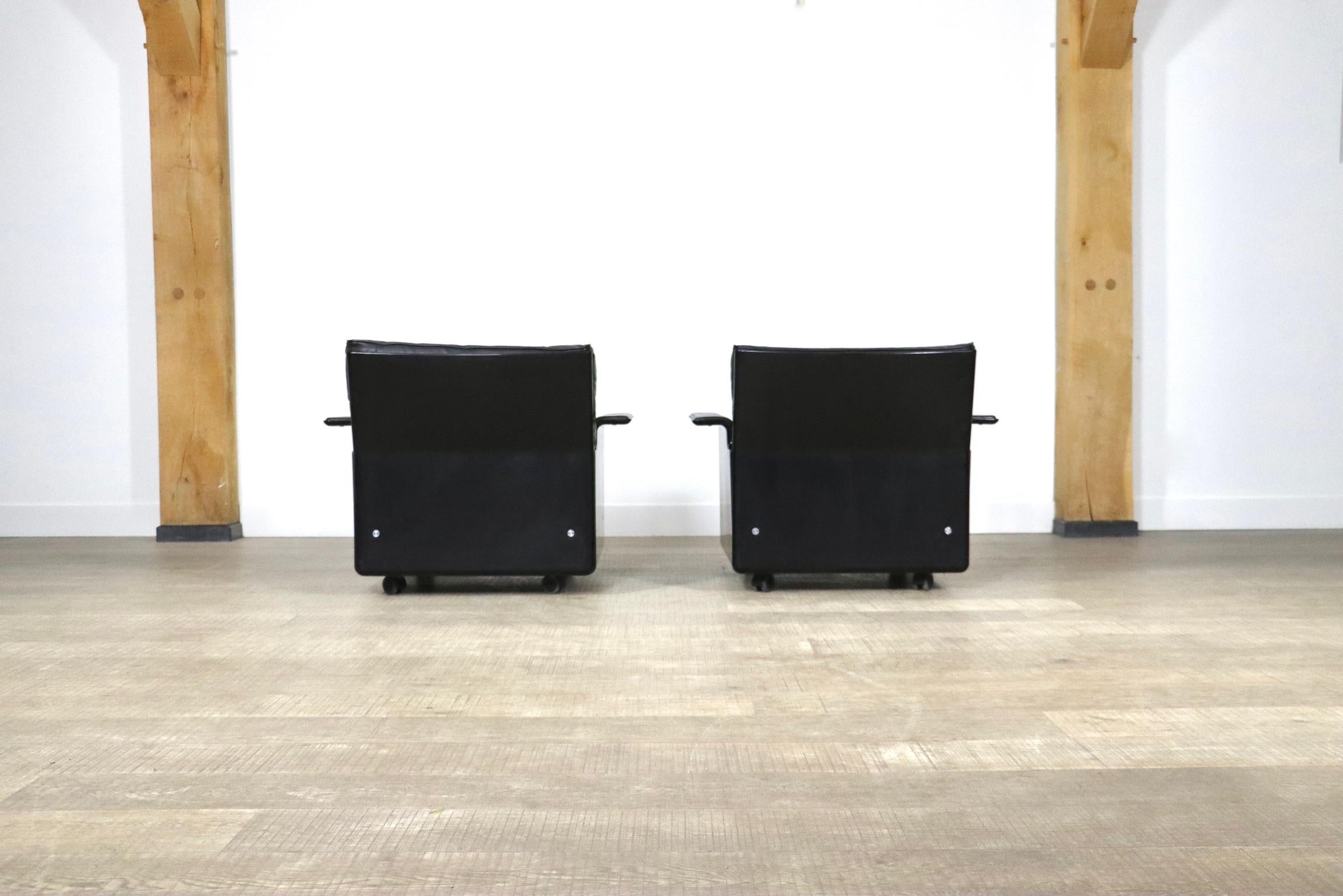 Pair Of Dieter Rams Model 620 Lounge Chairs In Black Leather For Vitsoe, 1980s 2