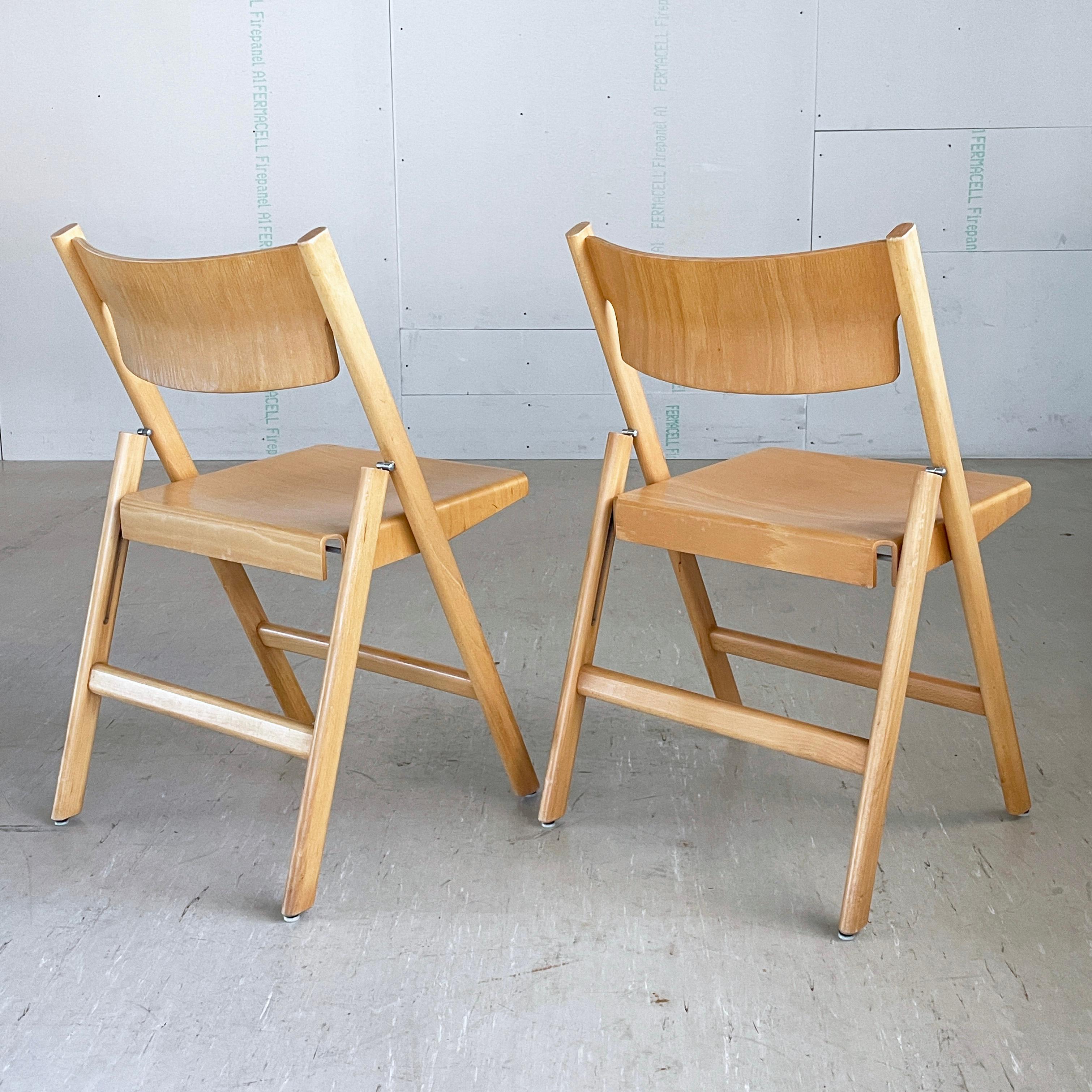 Mid-Century Modern Pair of Dietiker & Co. Model 1901 FS Folding Chairs by Hans Eichenberger, 1966 For Sale