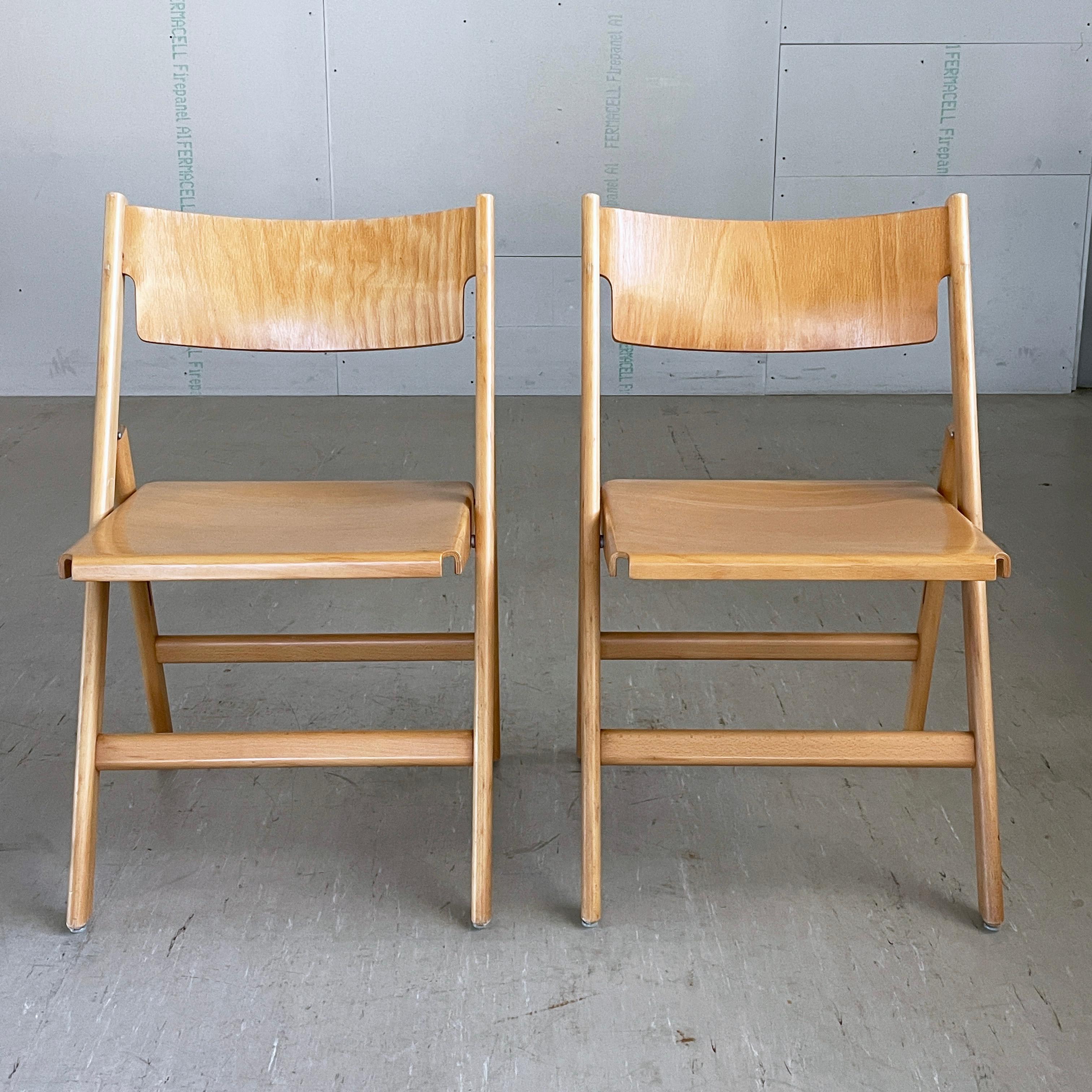 Wood Pair of Dietiker & Co. Model 1901 FS Folding Chairs by Hans Eichenberger, 1966 For Sale