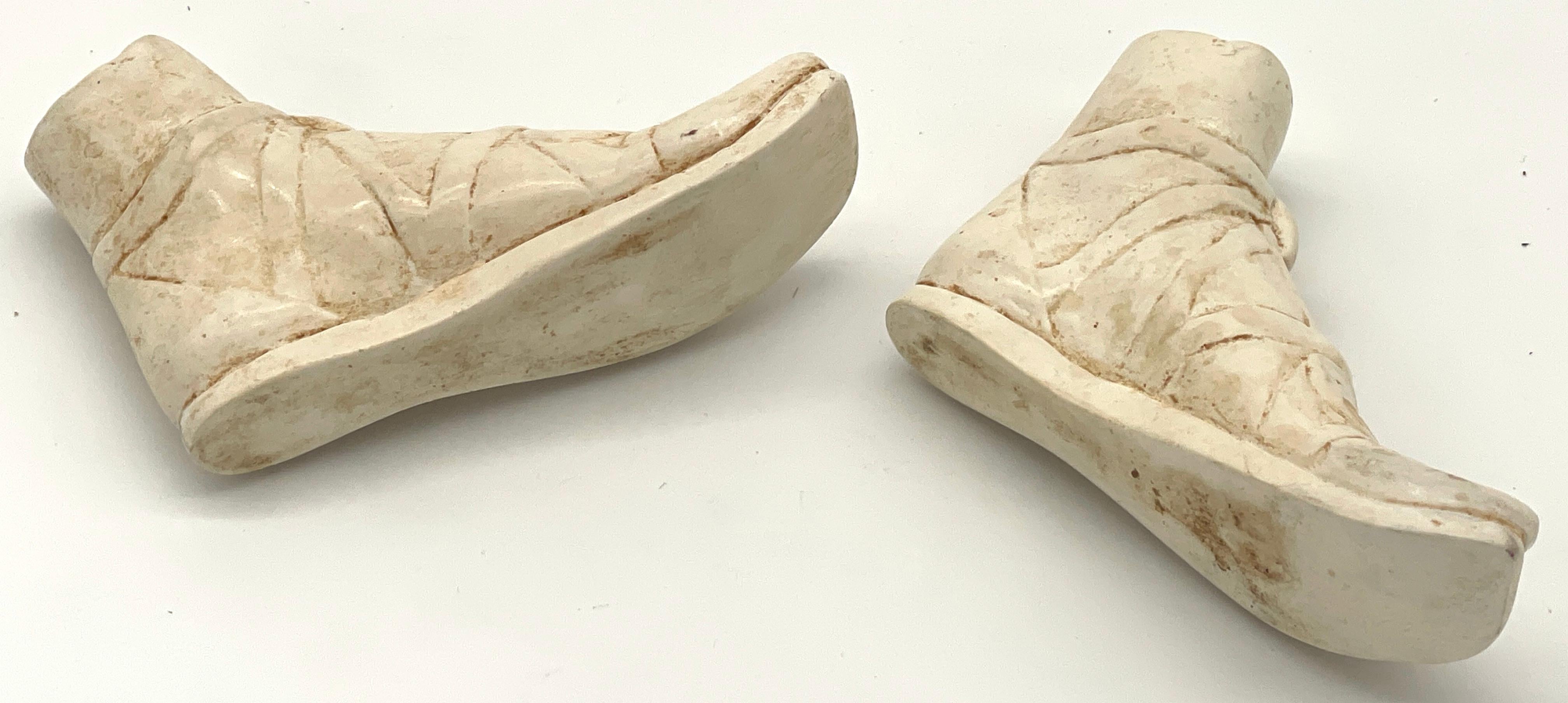 20th Century Pair of Diminutive Italian Grand Tour Style Models of Two Sandaled Right Feet For Sale