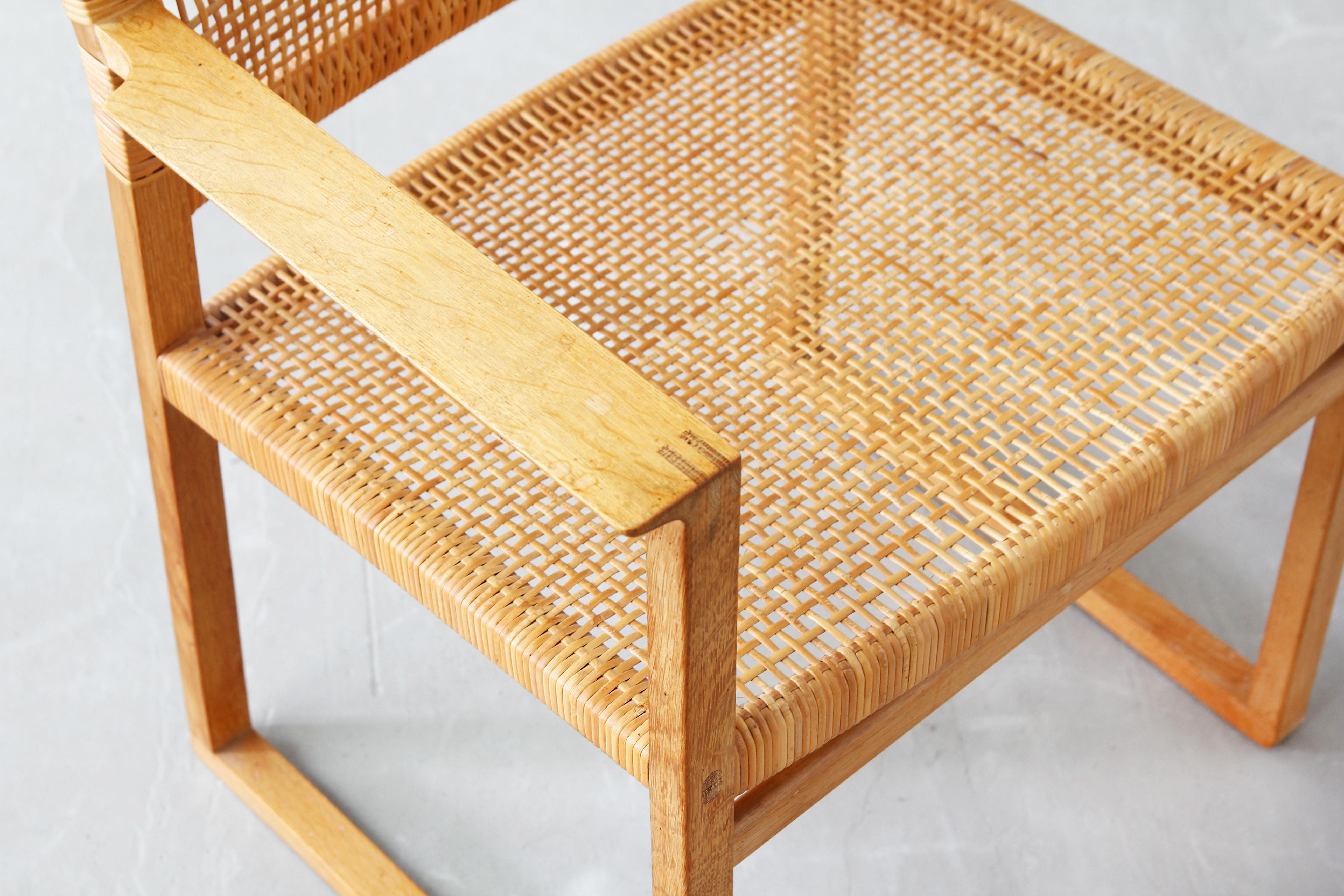 Pair of Dining Chairs/Armchairs by Børge Mogensen for Fredericia in Oak, Denmark 2
