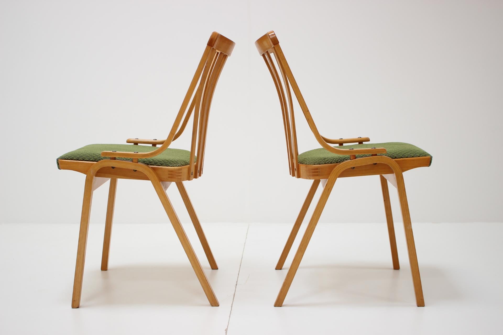 Mid-Century Modern Pair of Dining Chairs Designed by Antonín Šuman, 1960s