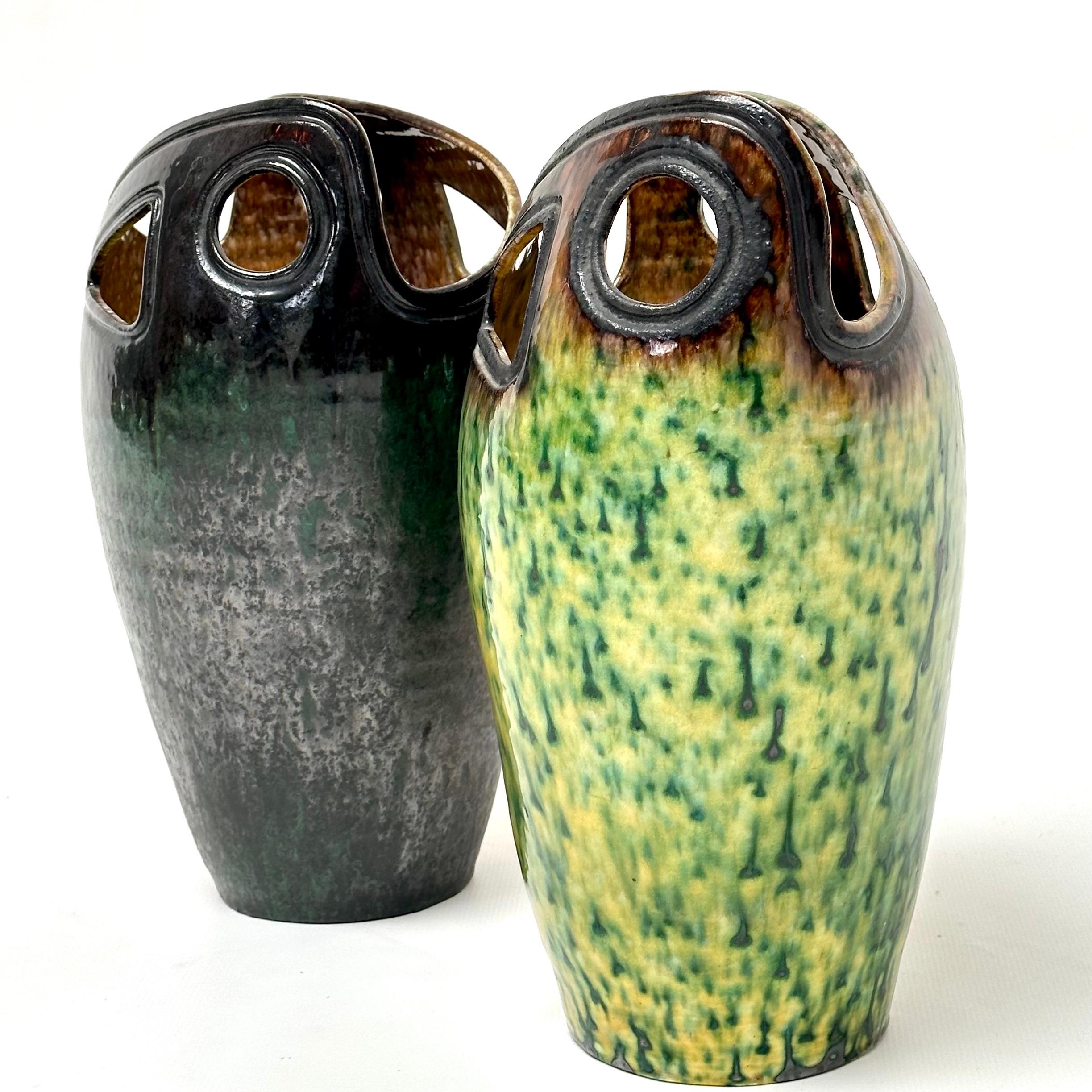 Vernissé Paire de vases Dinosaurus par Accolay, vers 1960 en vente
