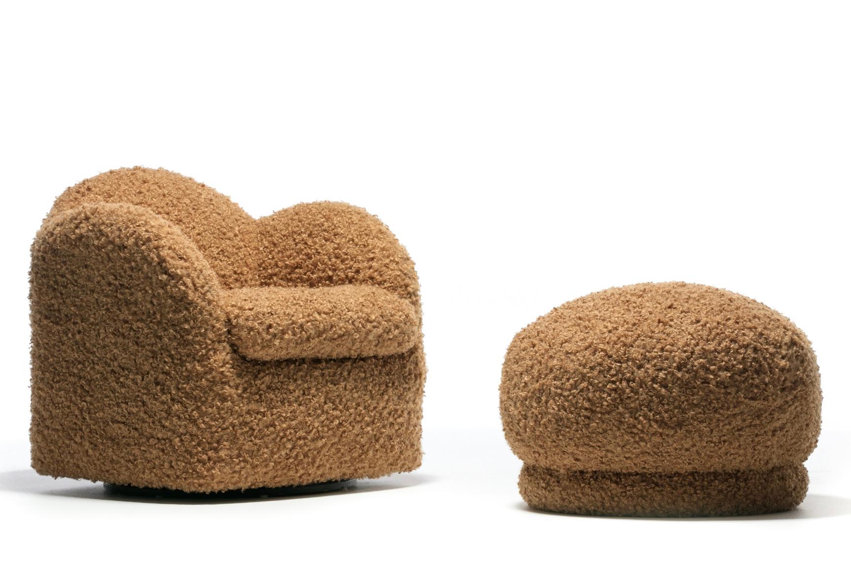 Paire de chaises pivotantes directionnelles post-modernes en tissu ours Teddy camel doux 12