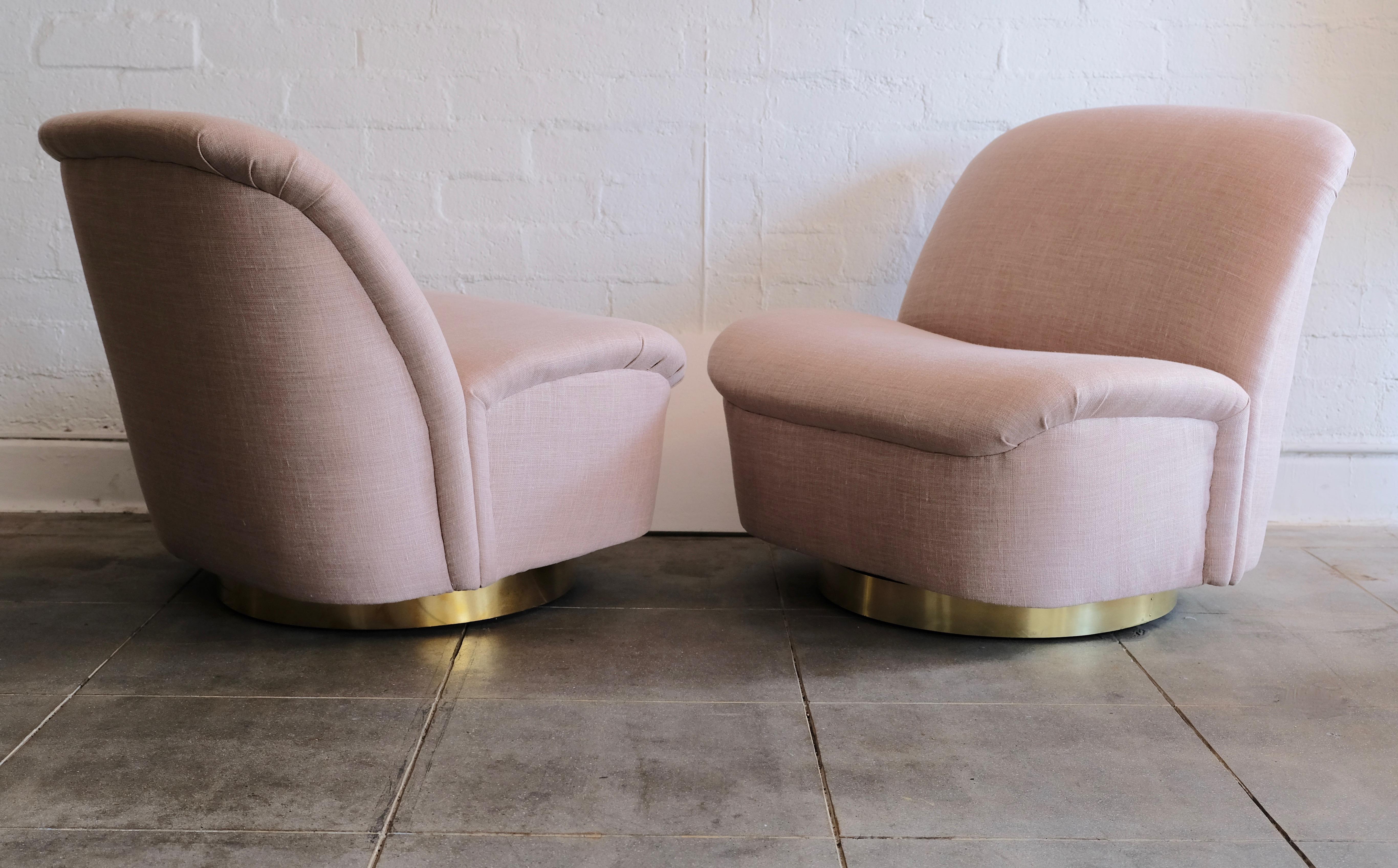 Pair of Directional Swivel Lounge Chairs in Pink with Brass Base 8