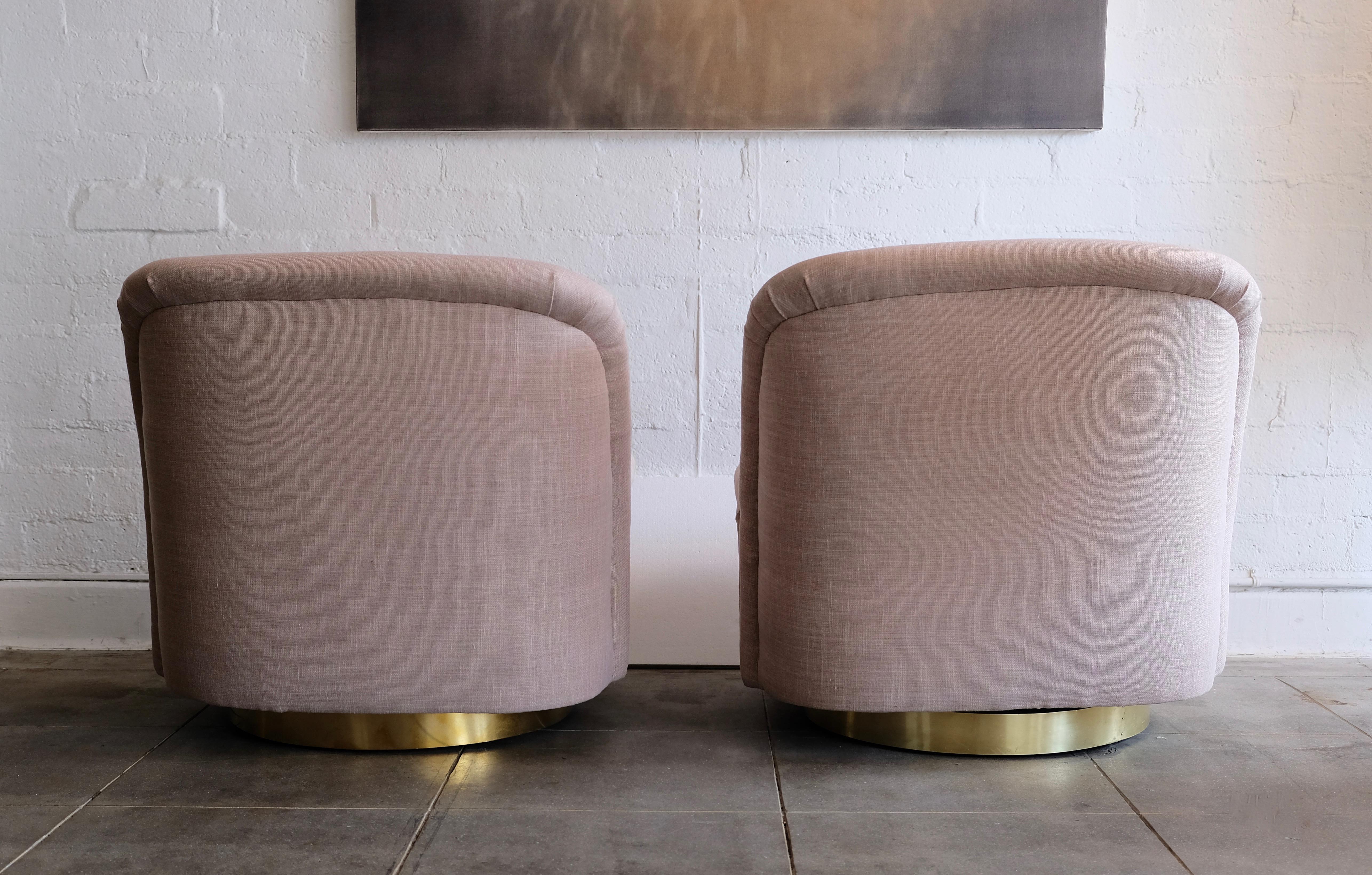 Pair of Directional Swivel Lounge Chairs in Pink with Brass Base 1