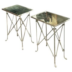 Paire de tables d'appoint en miroir de style Directoir. Grande échelle et grande forme.